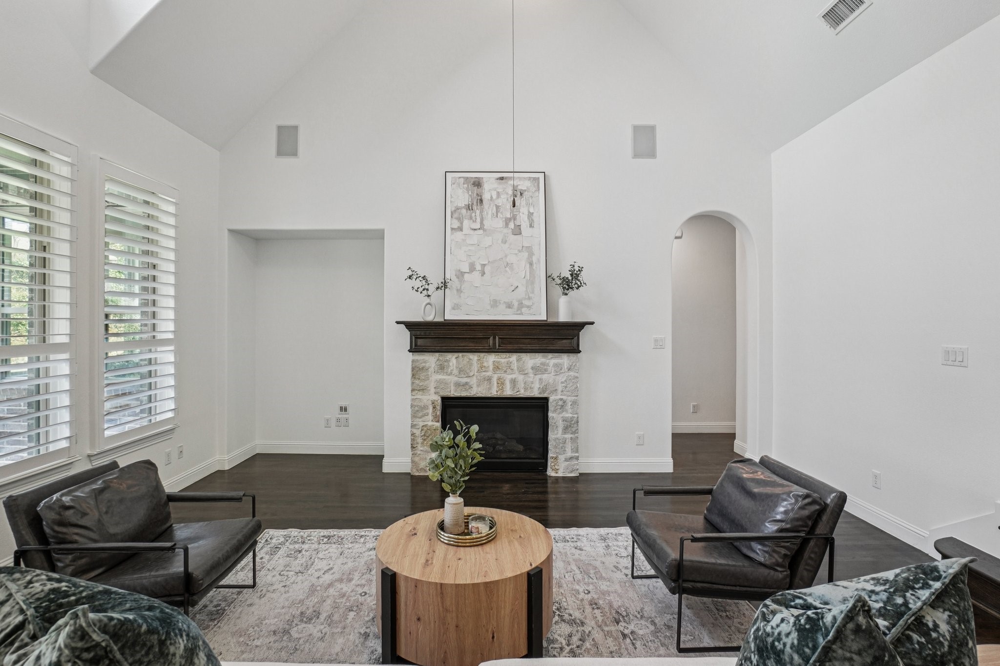 3 Hale Court