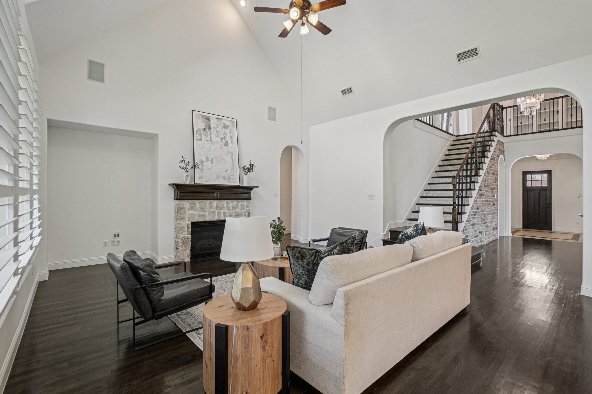 3 Hale Court