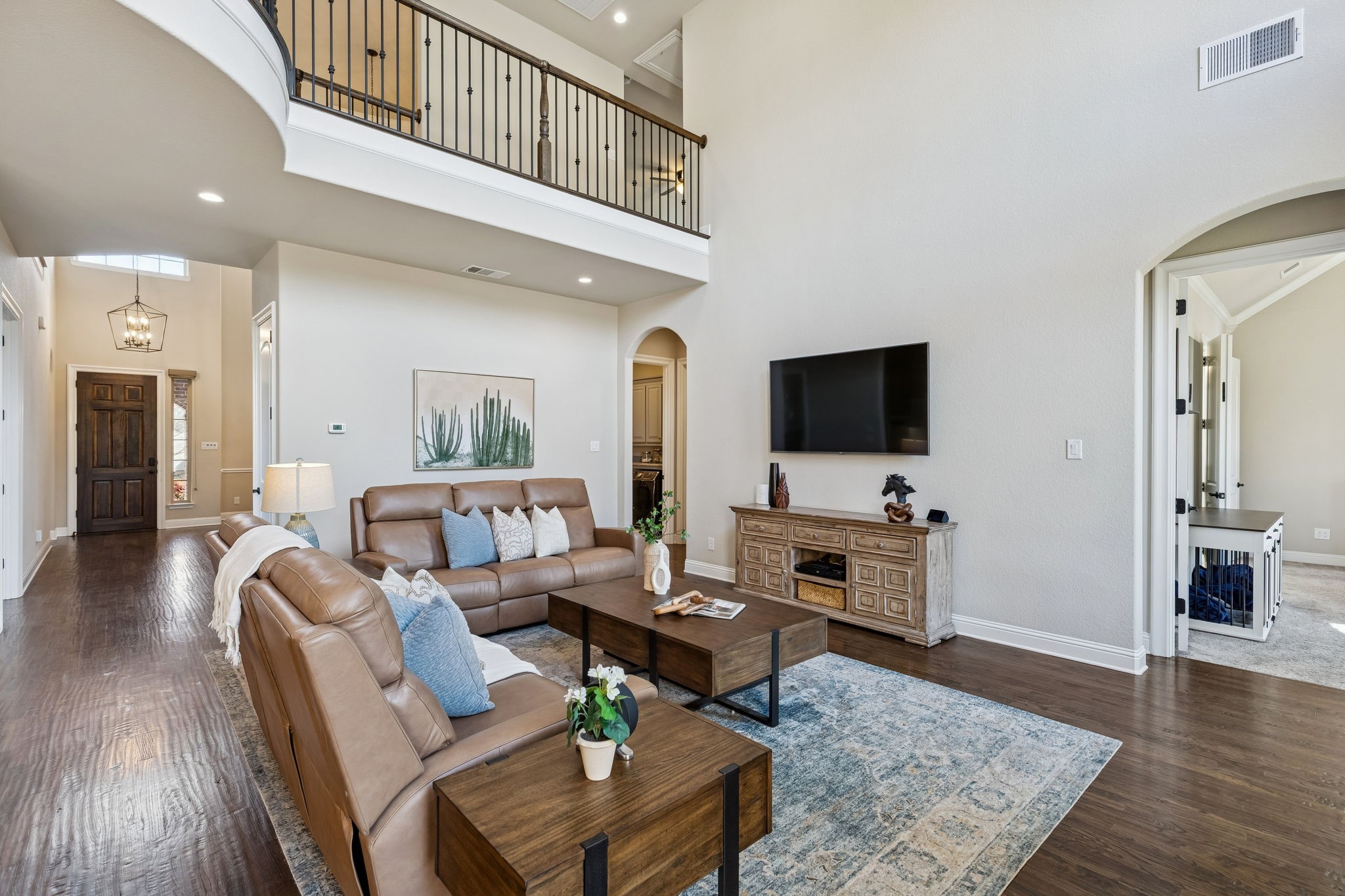 11100 Falling Leaf Trail