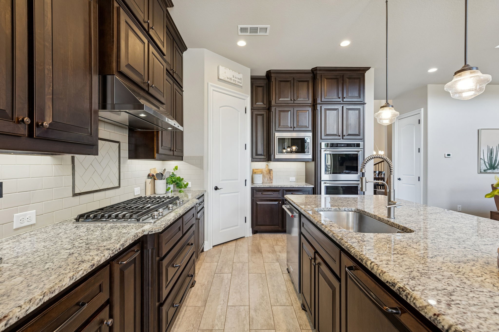 11100 Falling Leaf Trail