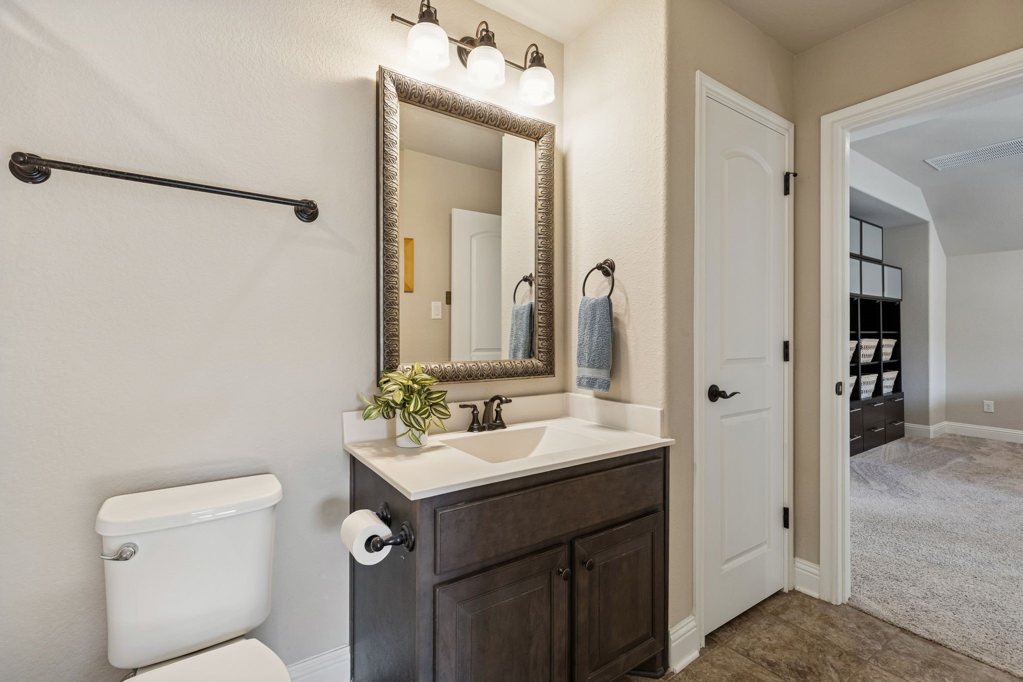 11100 Falling Leaf Trail