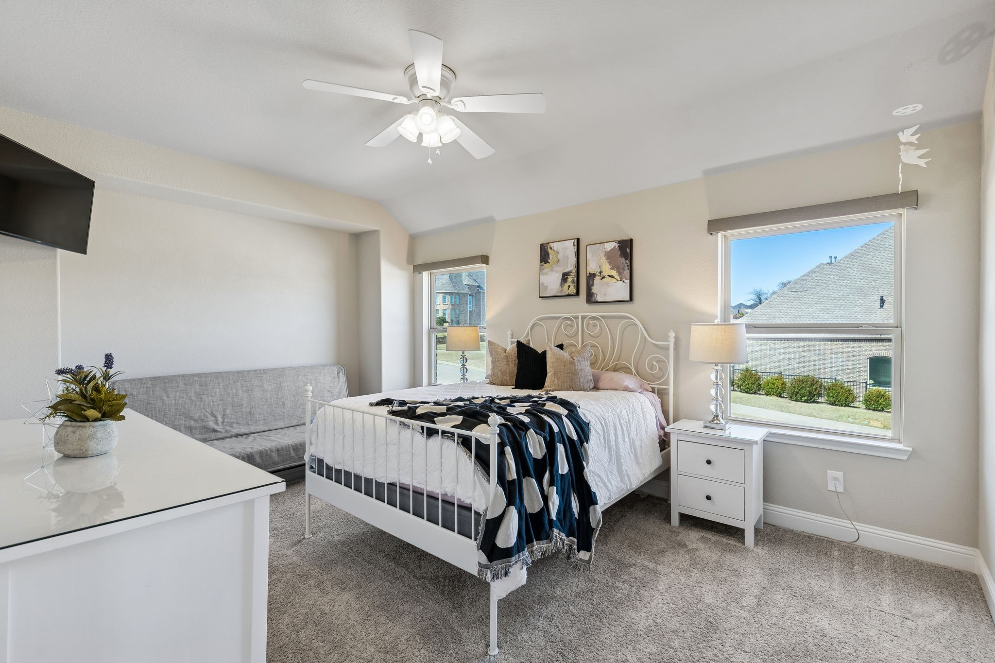 11100 Falling Leaf Trail