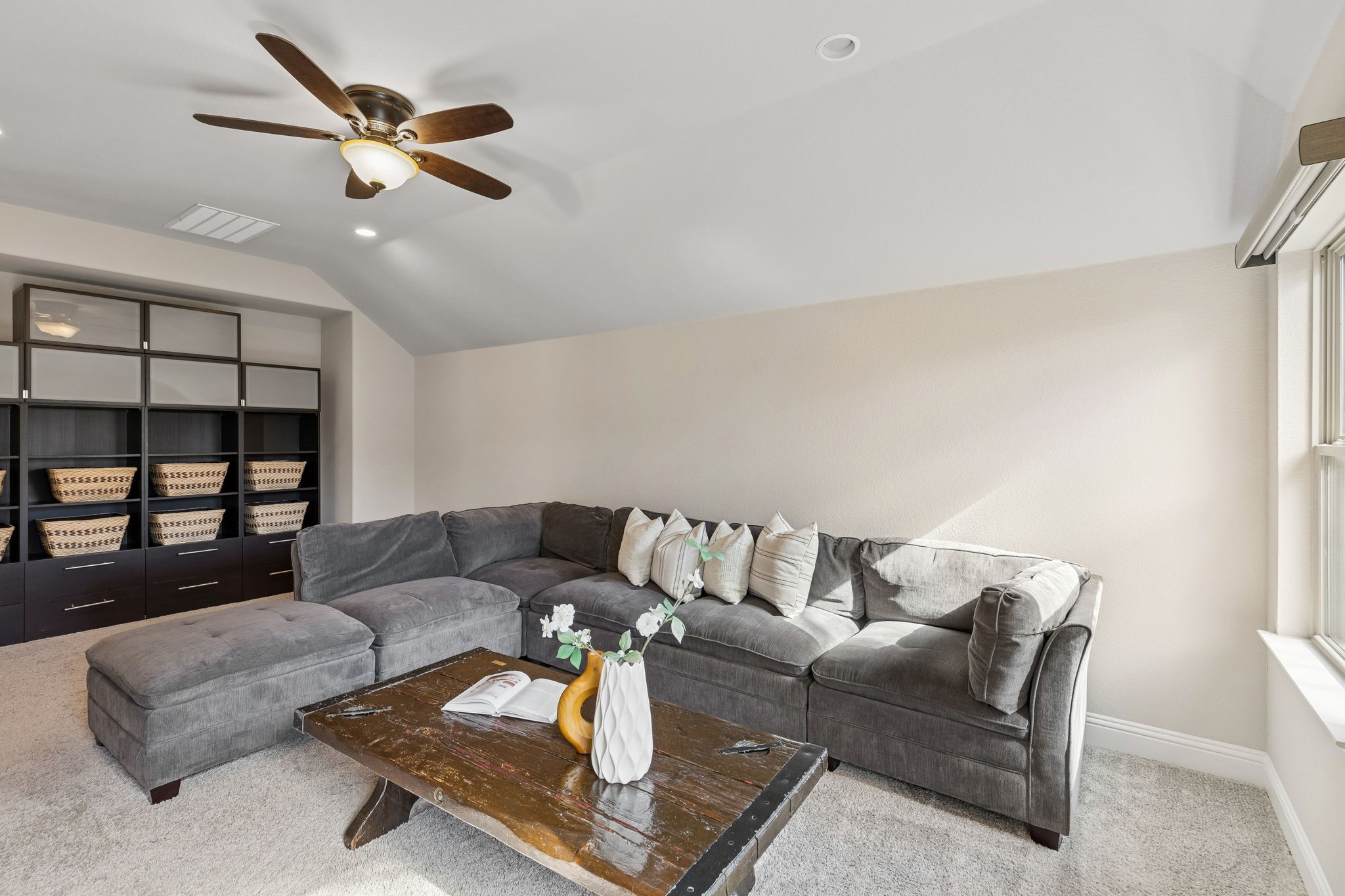 11100 Falling Leaf Trail