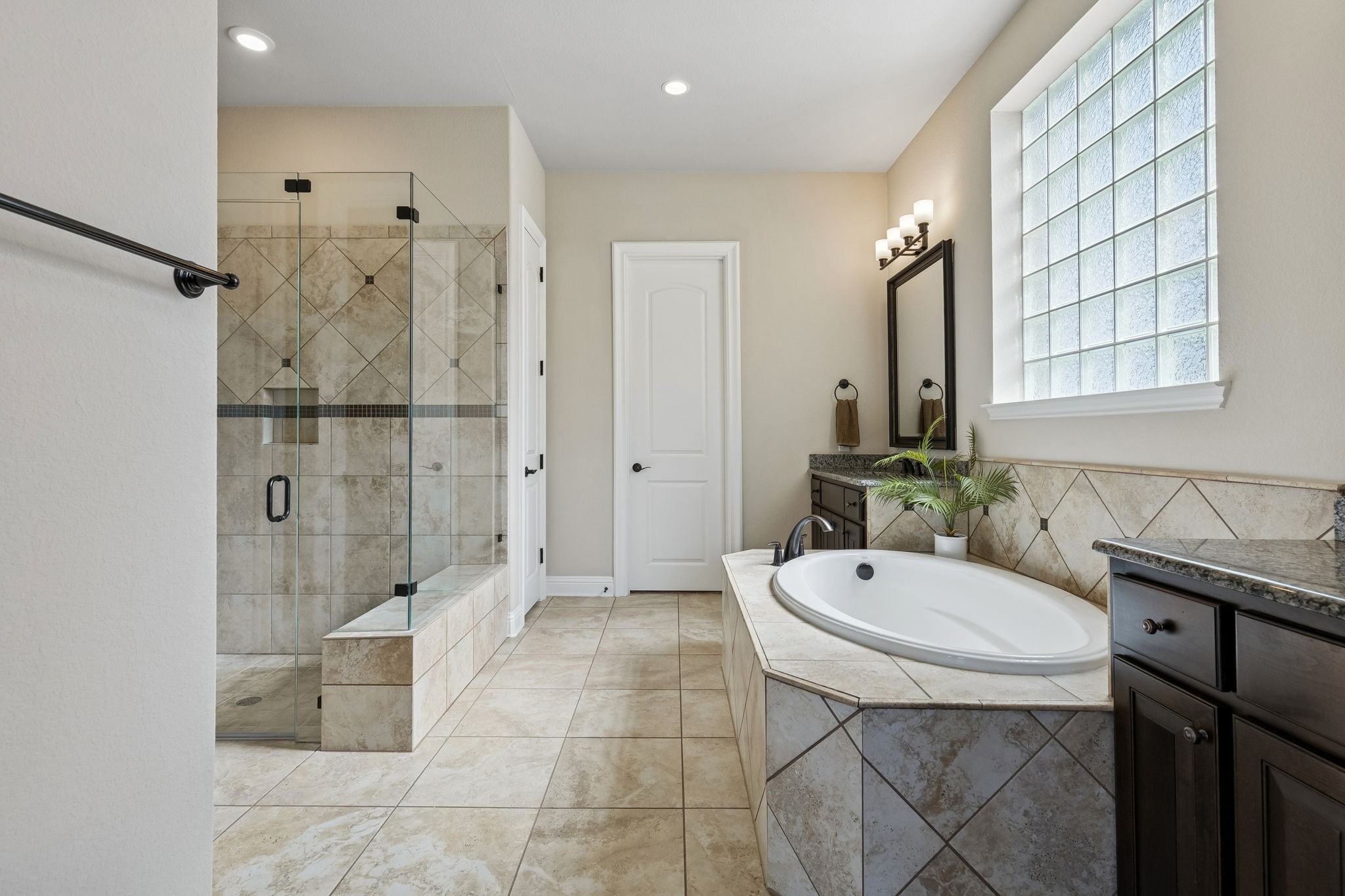 11100 Falling Leaf Trail