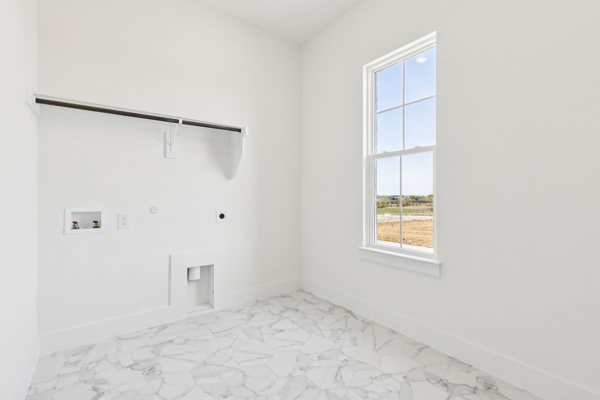 711 Hummingbird Lane