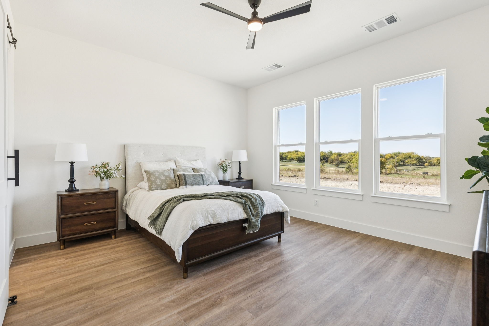 711 Hummingbird Lane