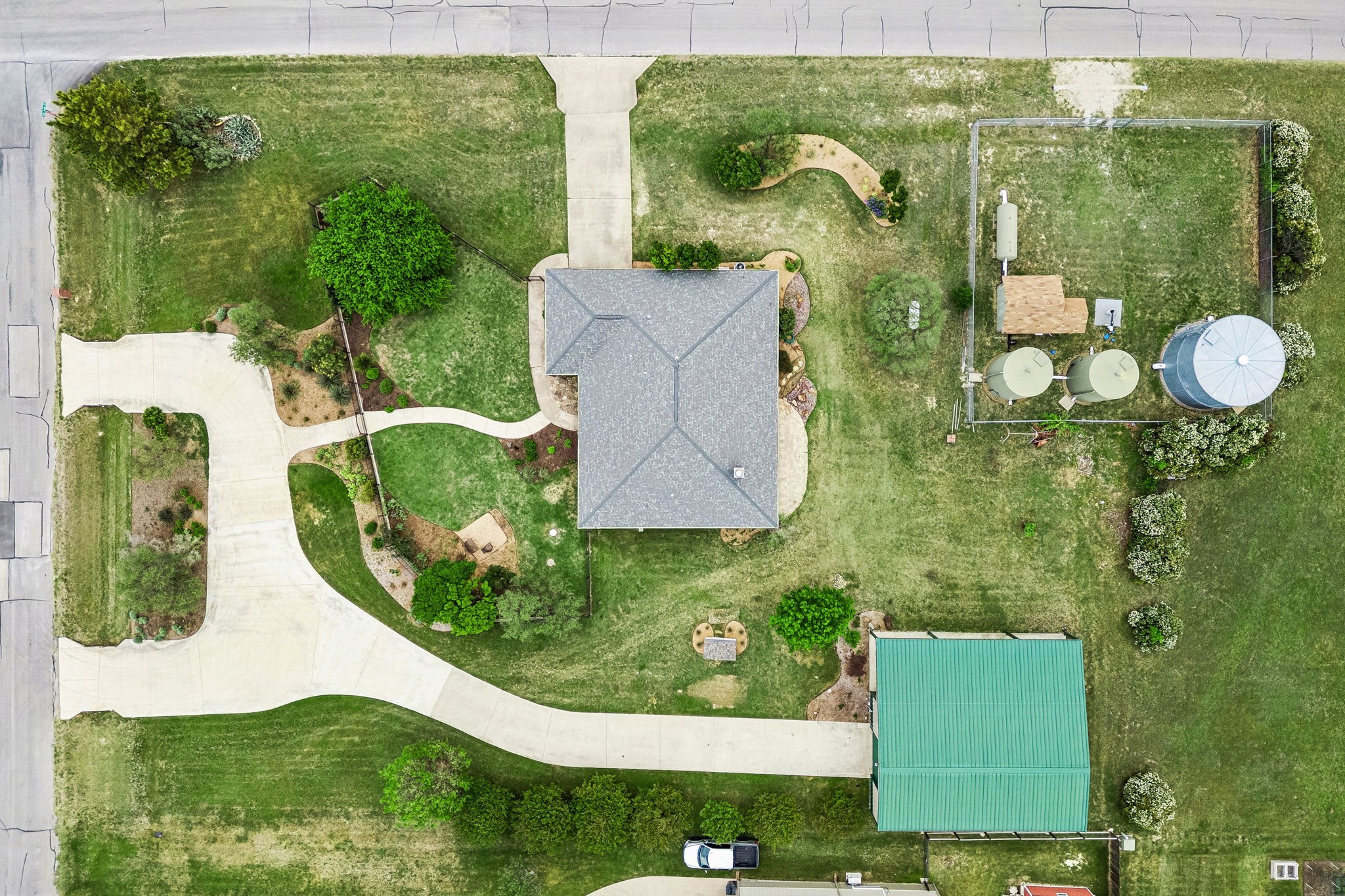 1901 Saw Tooth Court