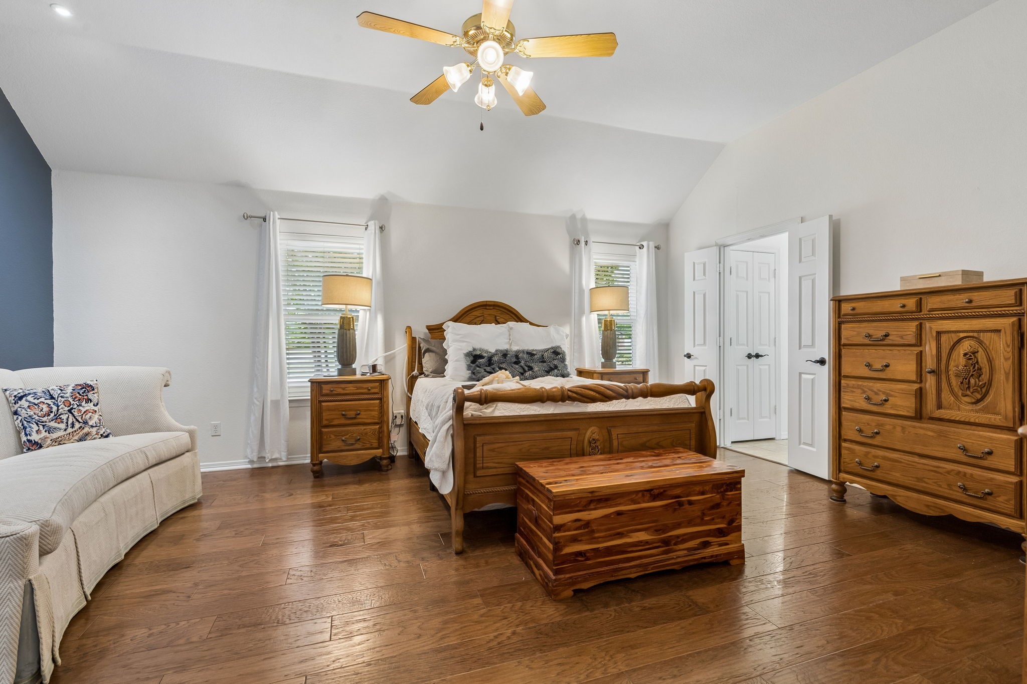 1901 Saw Tooth Court