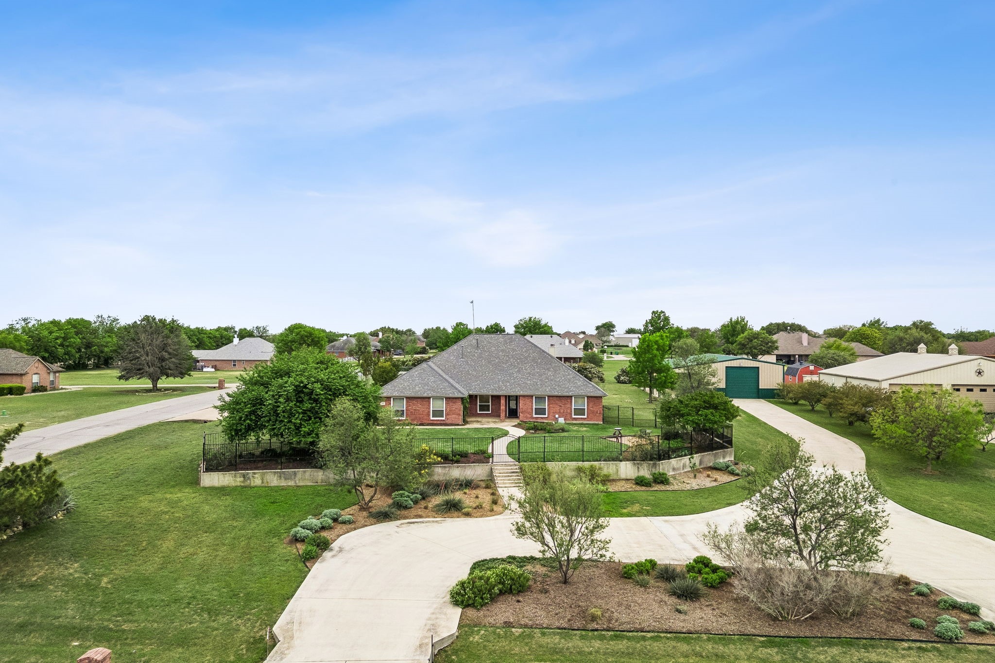 1901 Saw Tooth Court