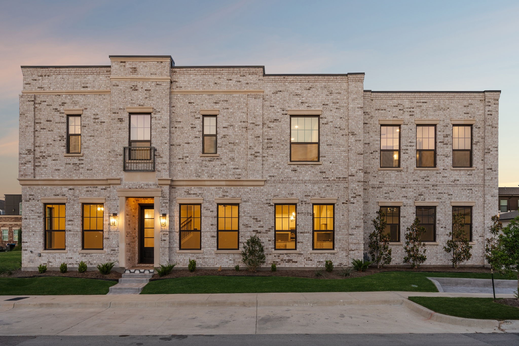 305 Sunset Lane 101