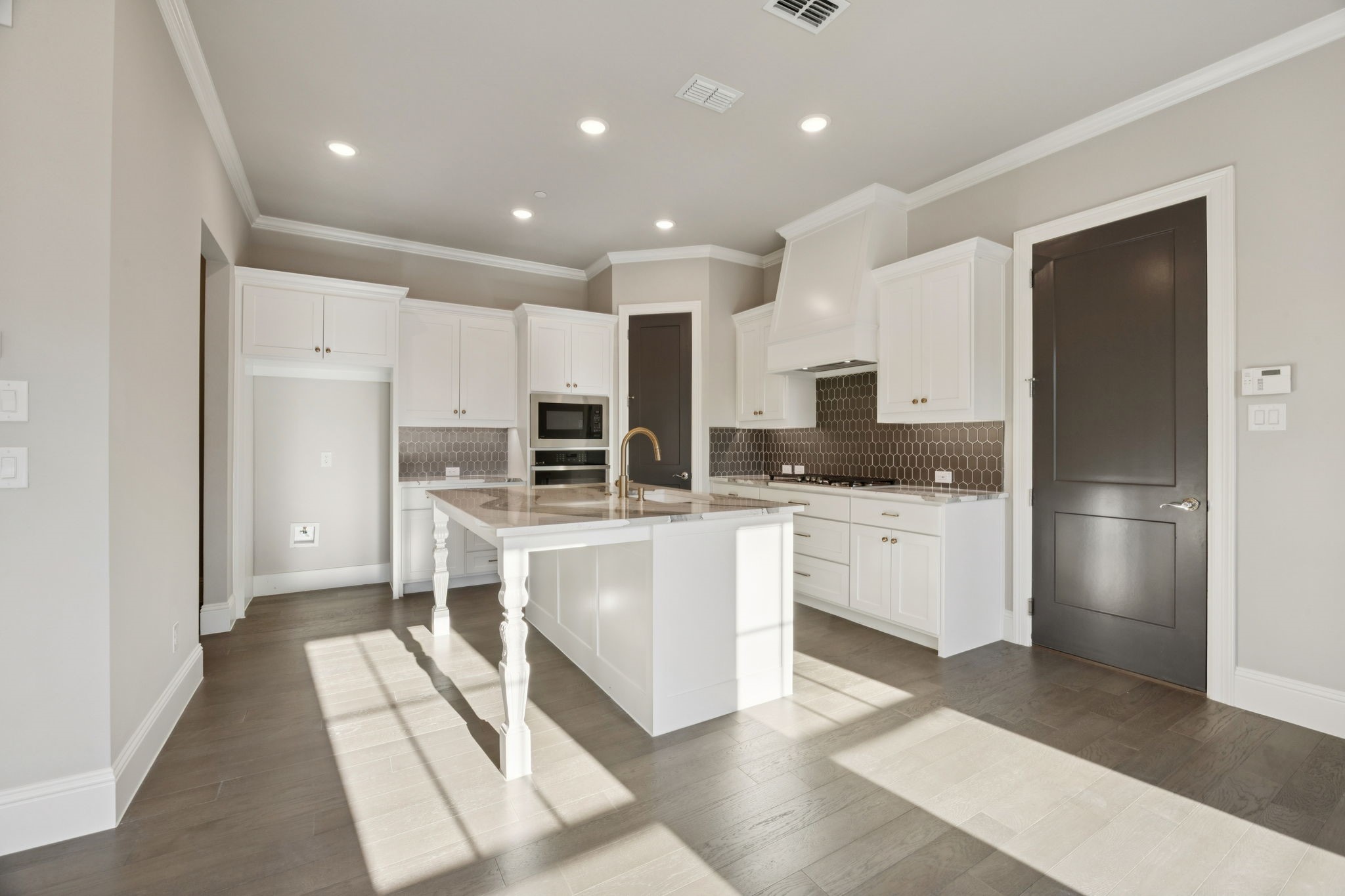 305 Sunset Lane 101