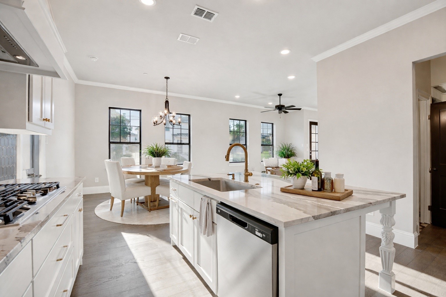 305 Sunset Lane 101