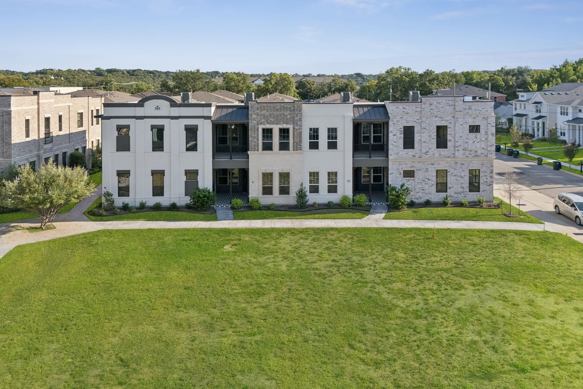 305 Sunset Lane 101