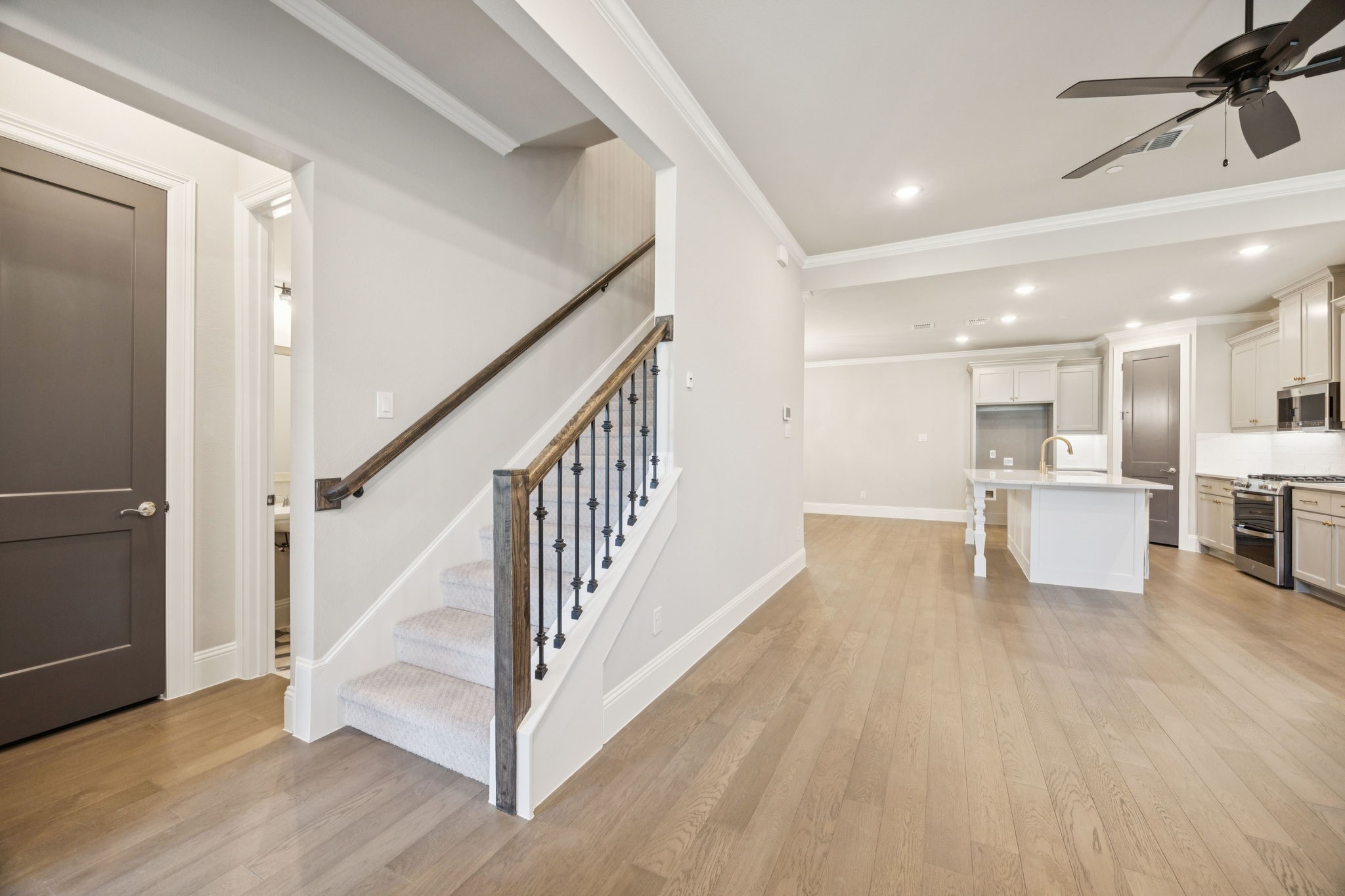 305 Sunset Lane 102