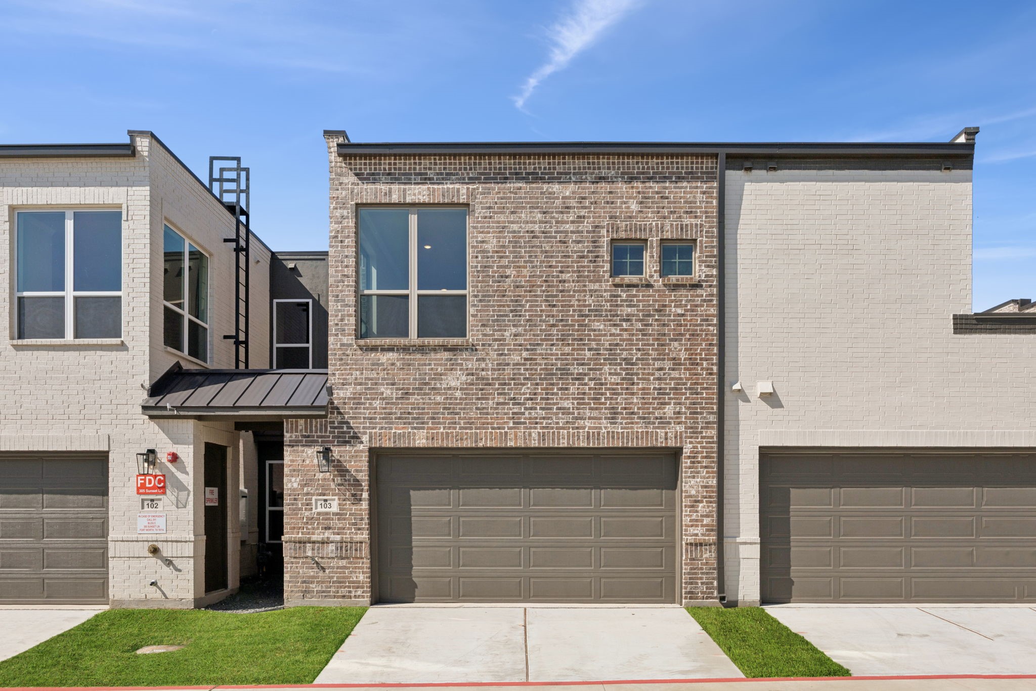 305 Sunset Lane 103
