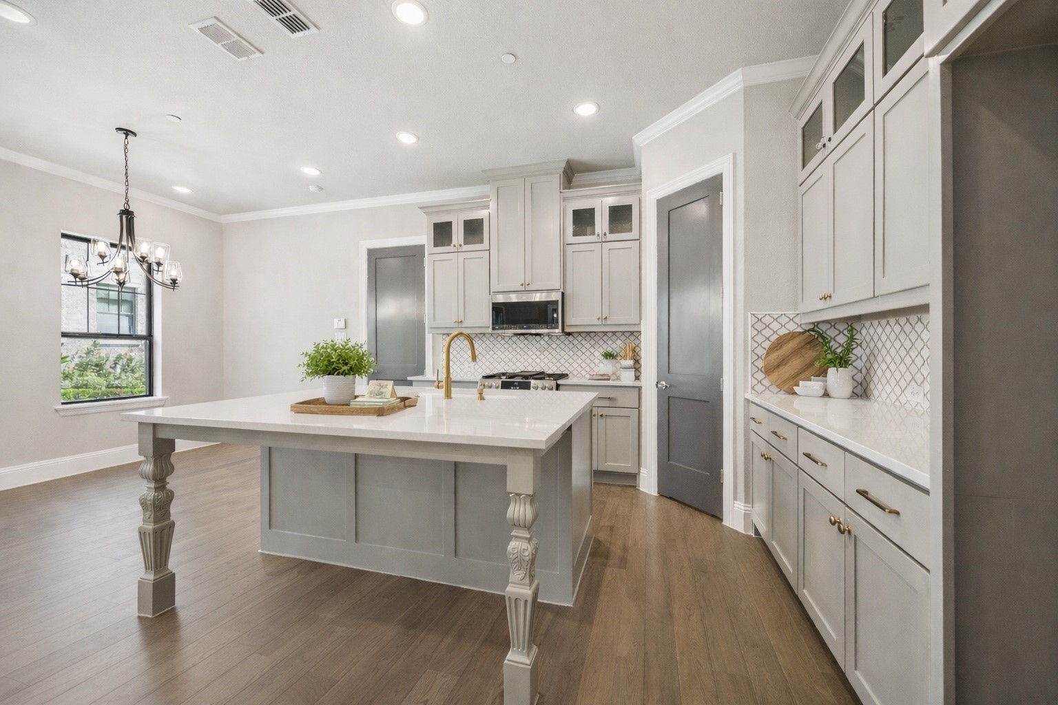 305 Sunset Lane 104