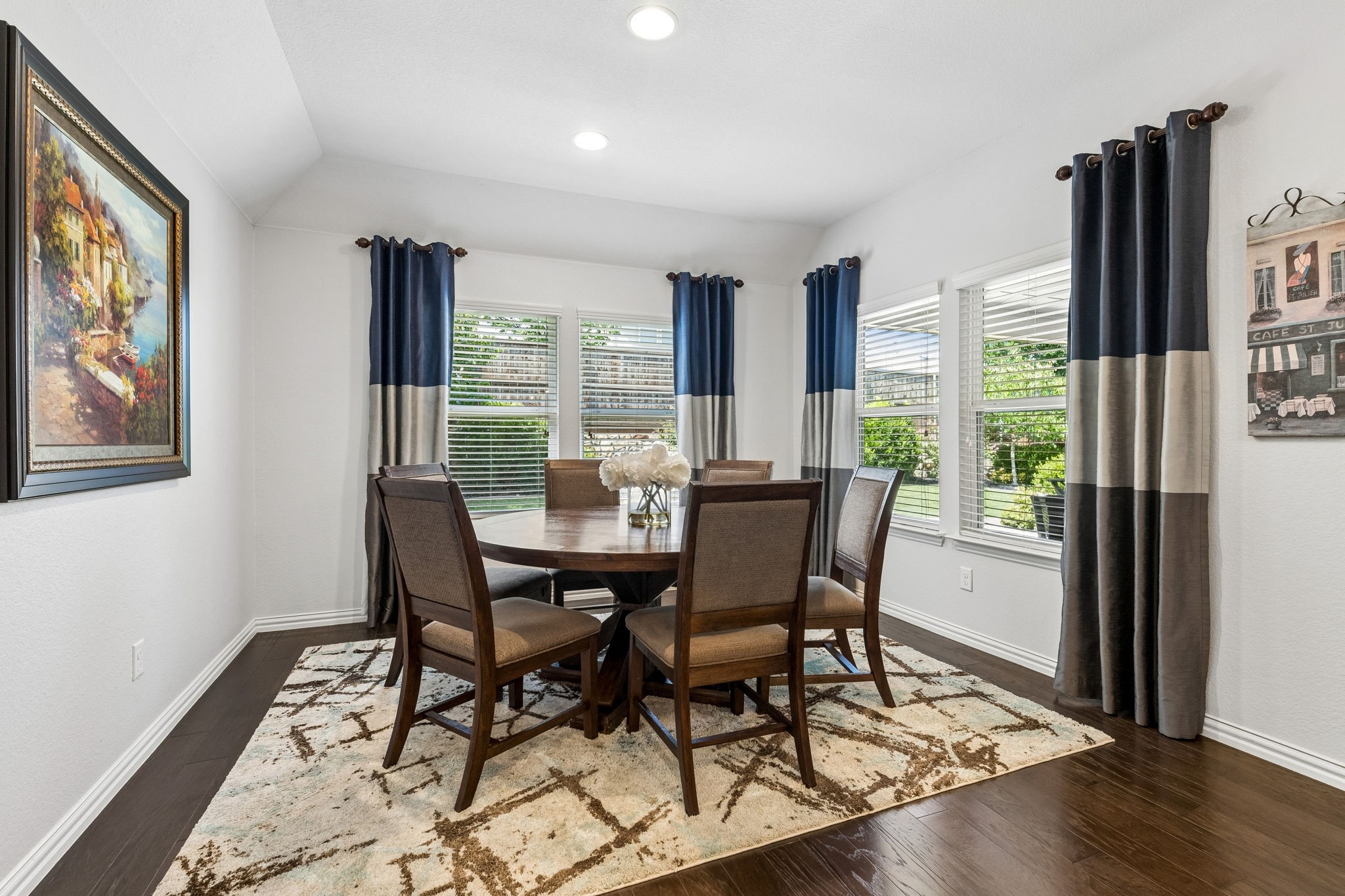 1120 Parkdale Drive