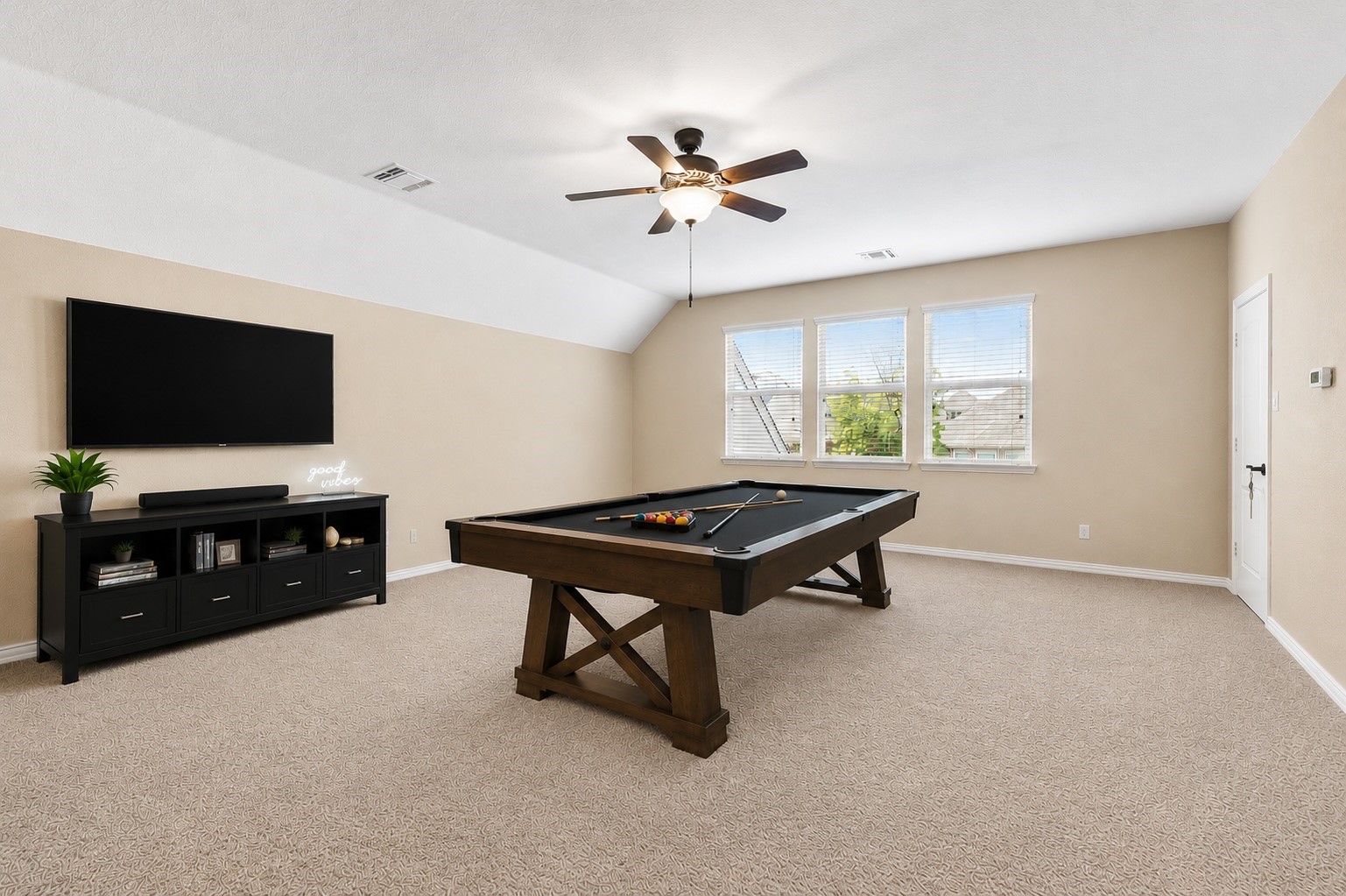 1120 Parkdale Drive