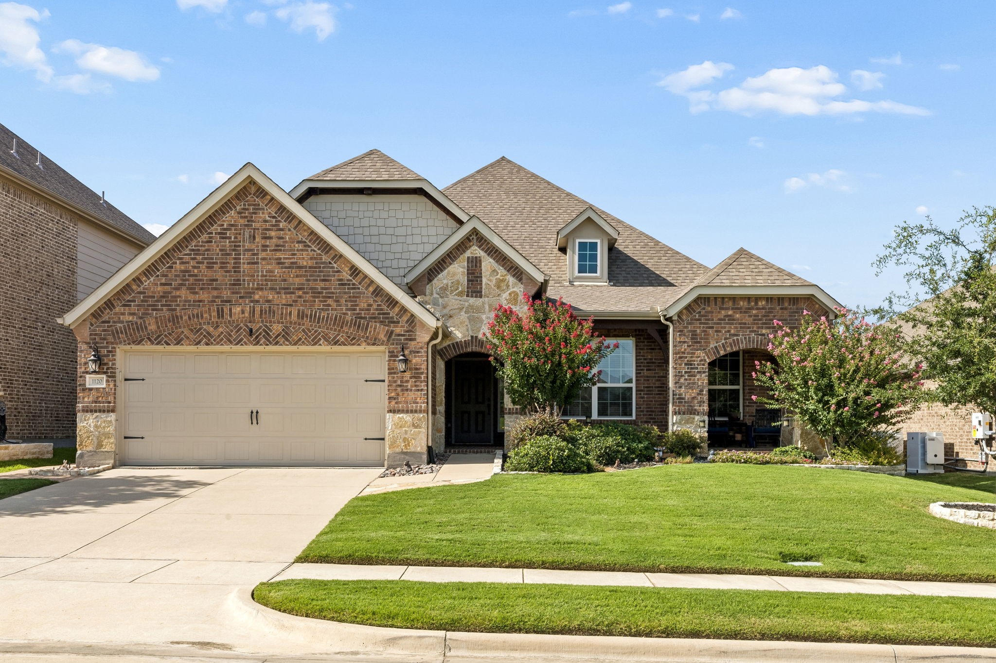 1120 Parkdale Drive
