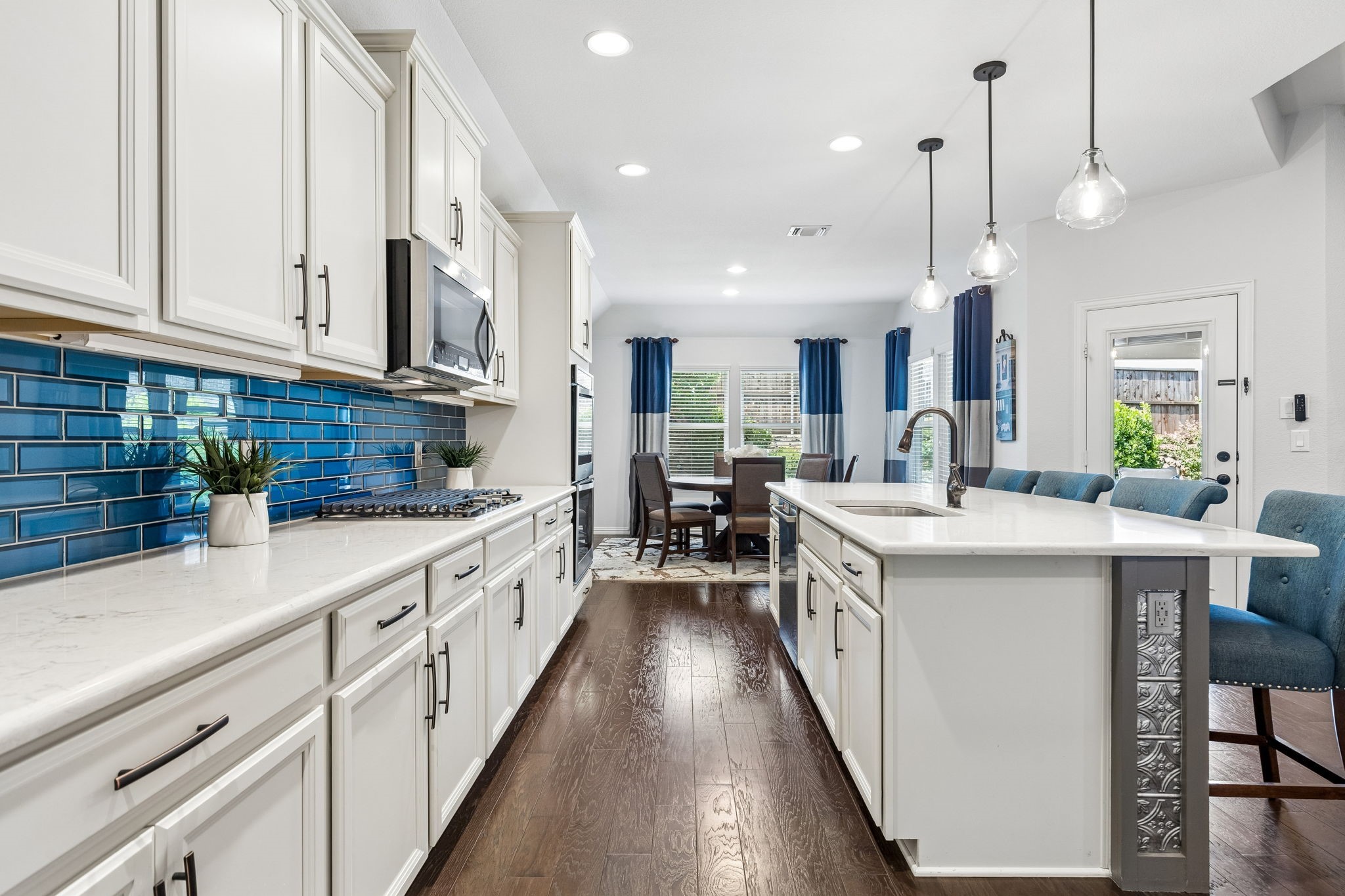 1120 Parkdale Drive