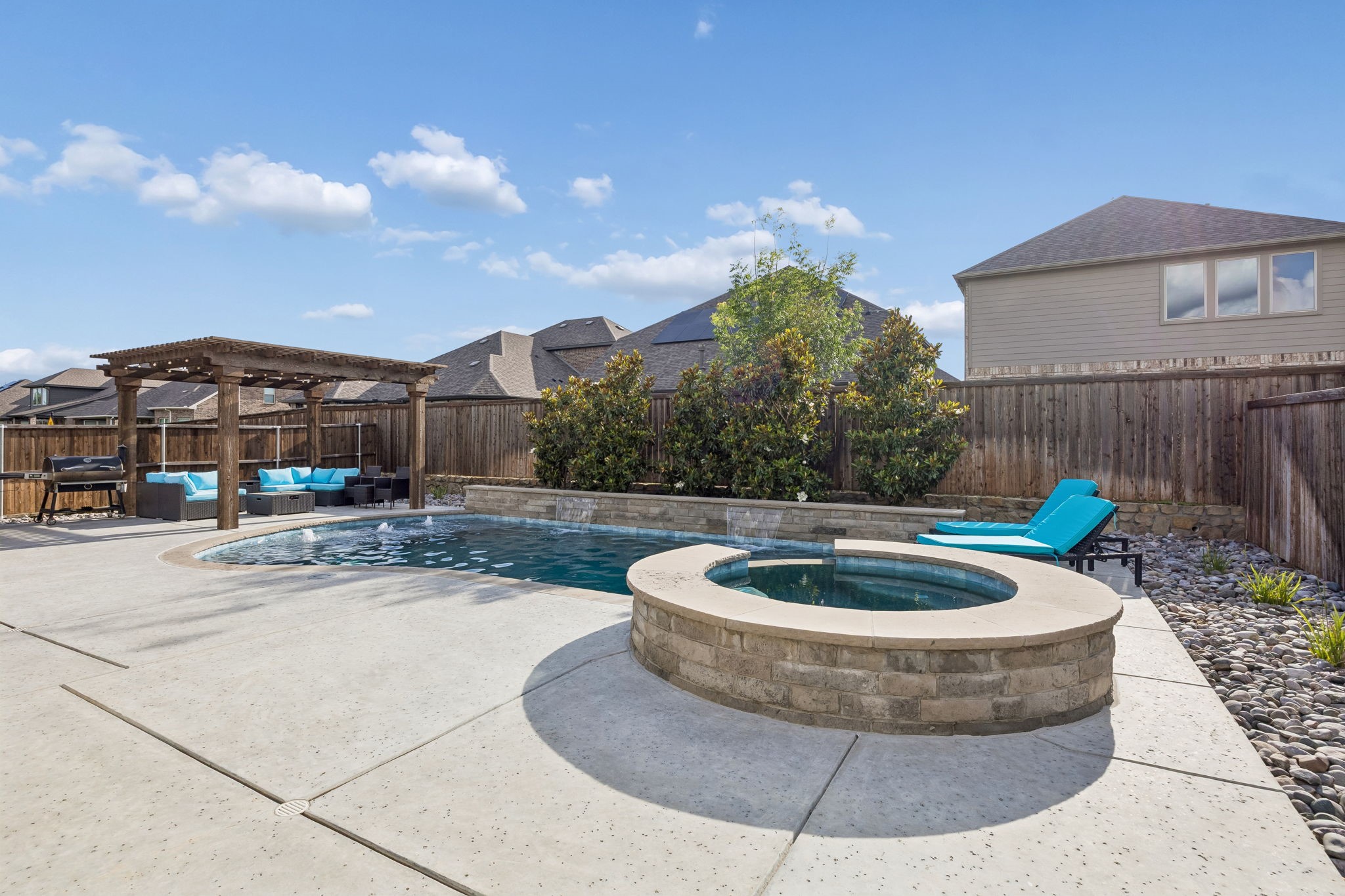 10105 Lakemont Drive