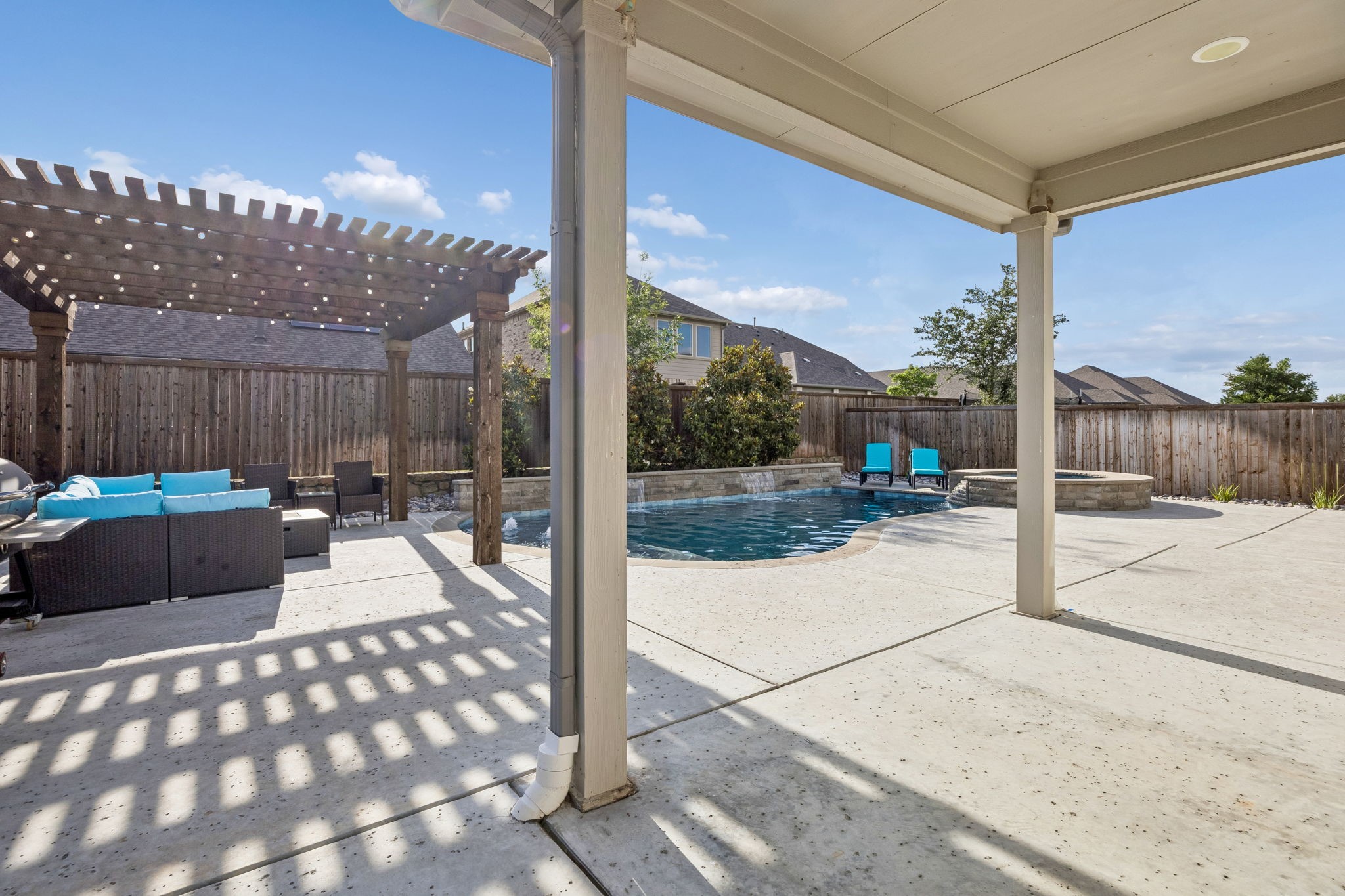 10105 Lakemont Drive