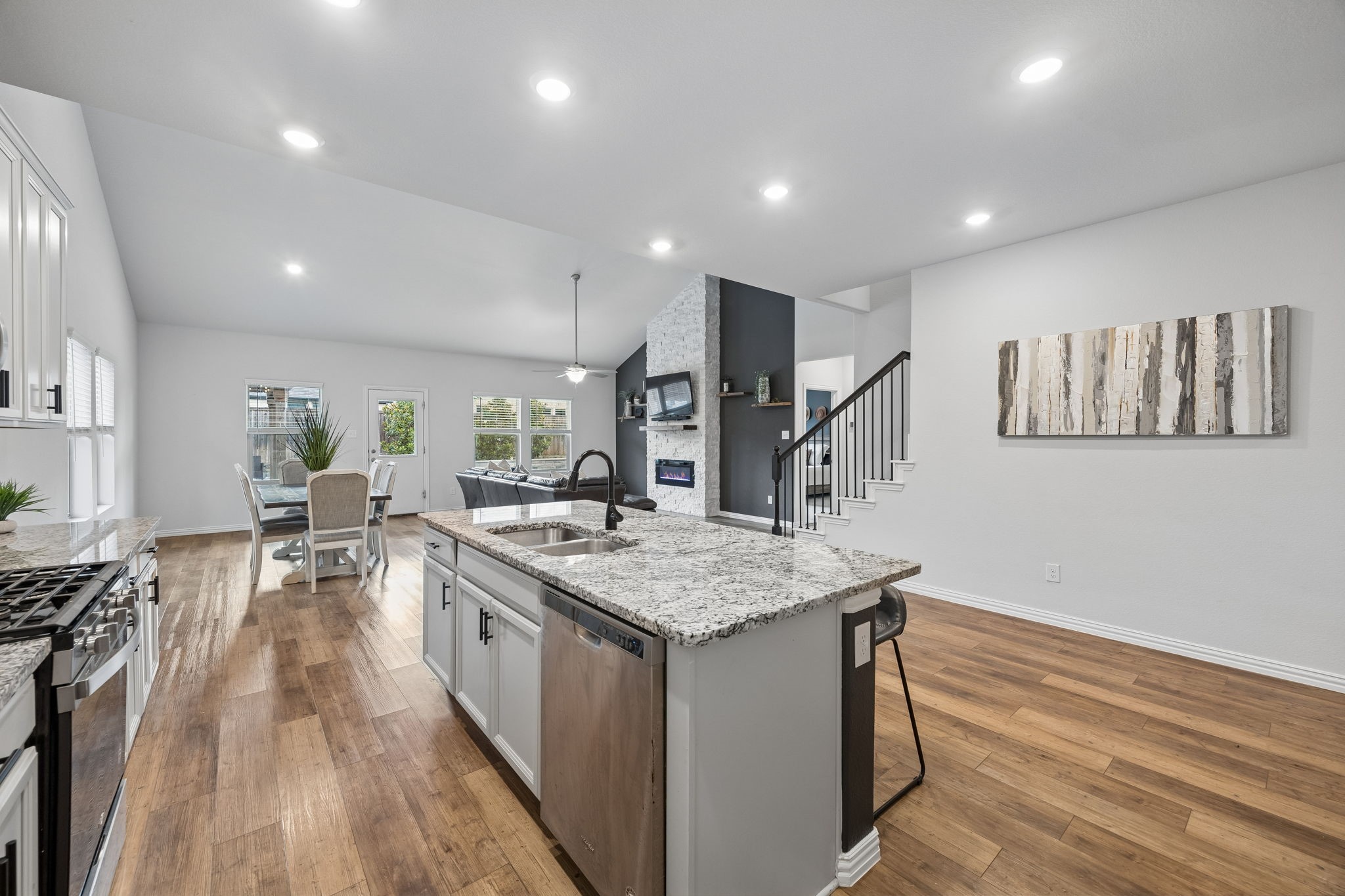 10105 Lakemont Drive