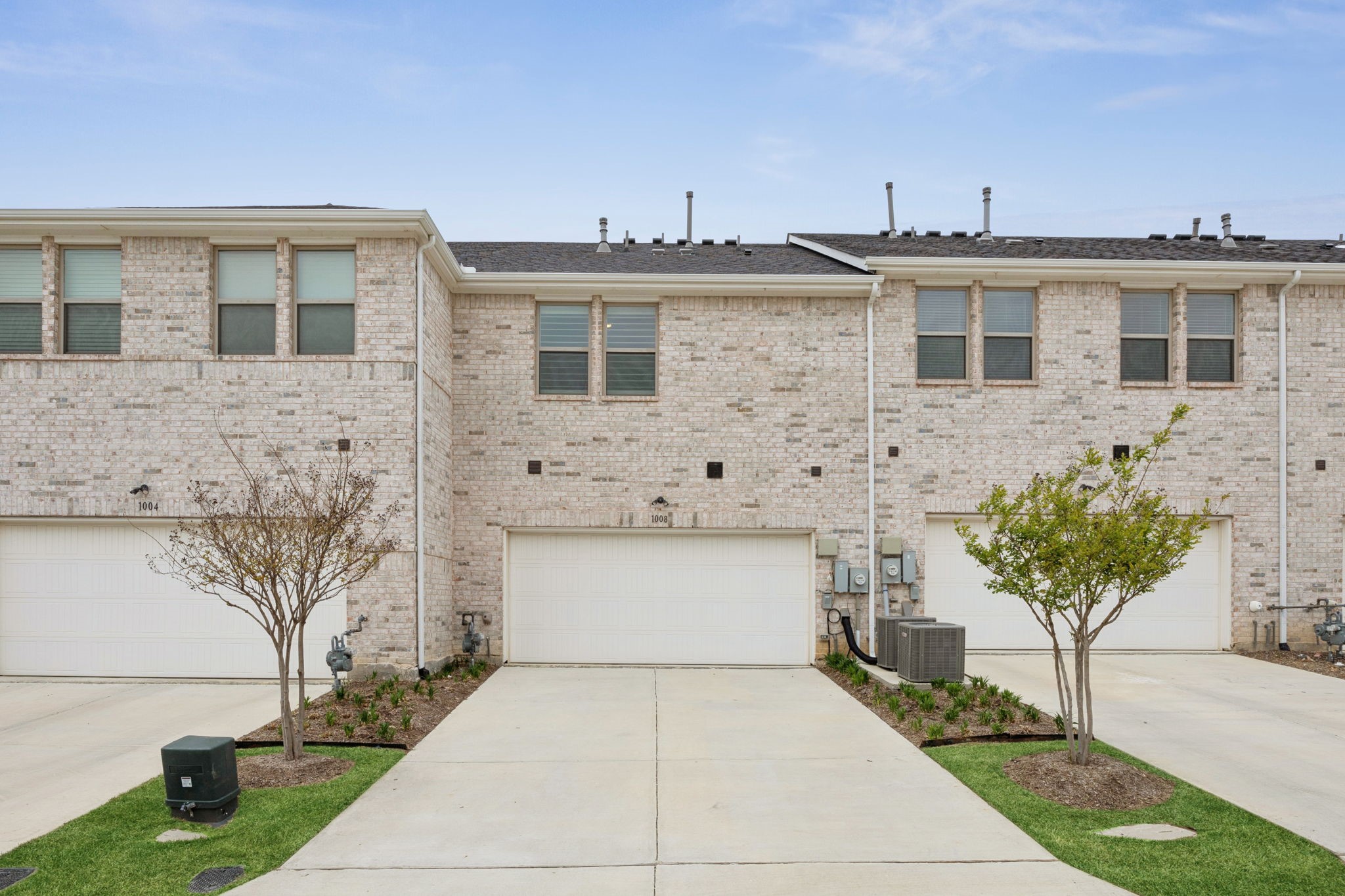 1008 Homestead Way