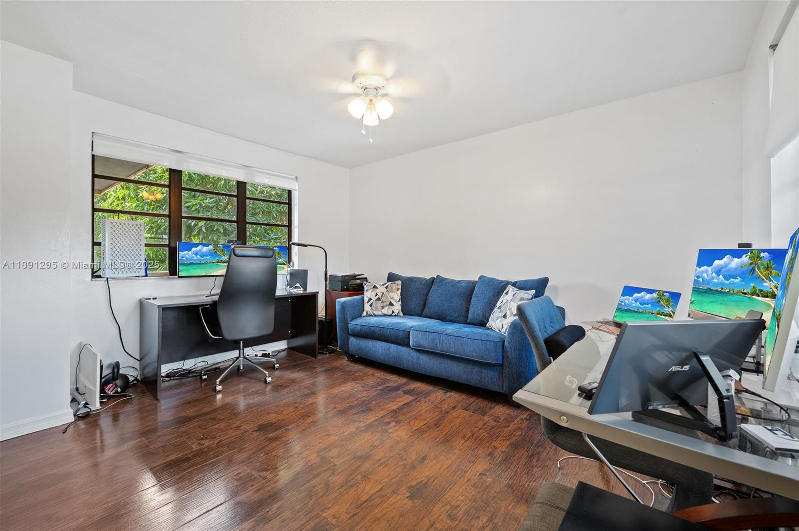1010 NE 204th Ter