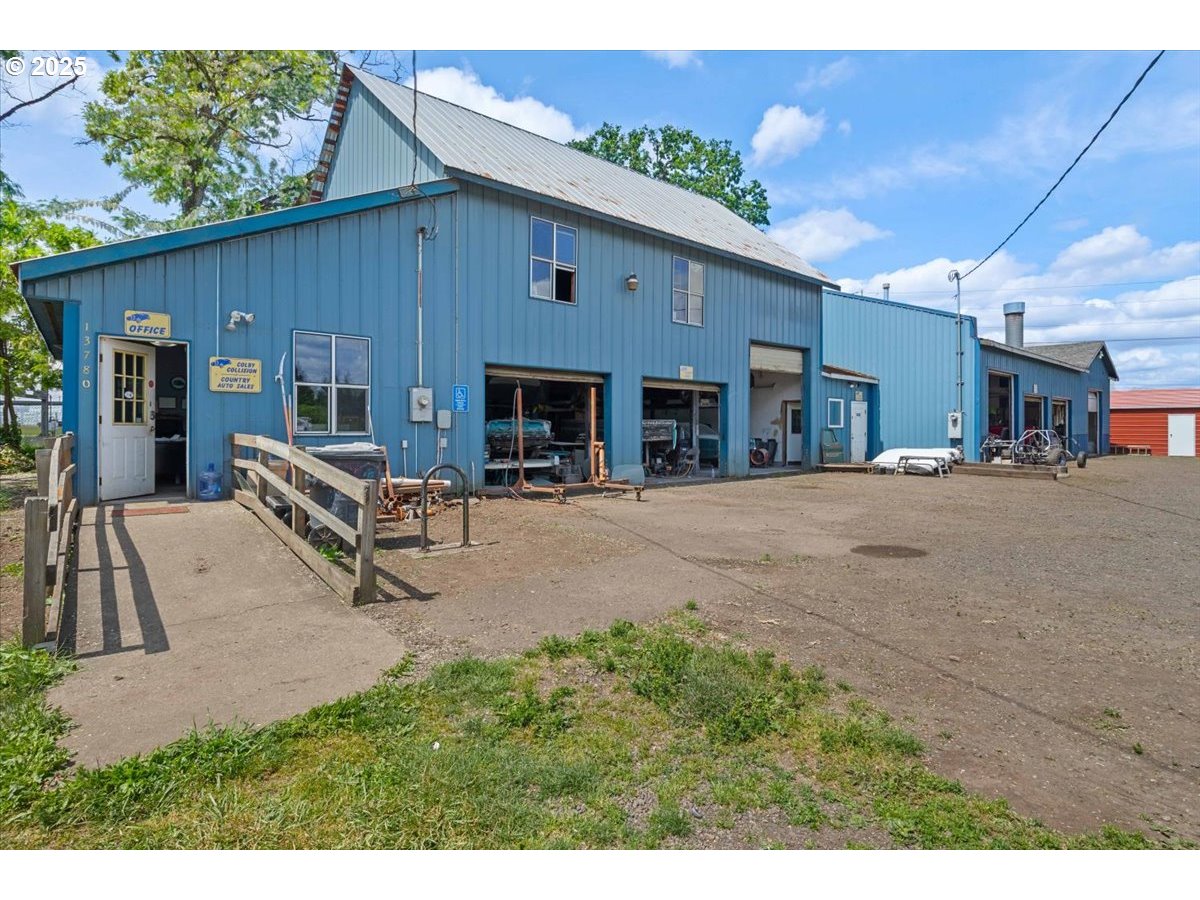 13780 S MACKSBURG RD, Molalla