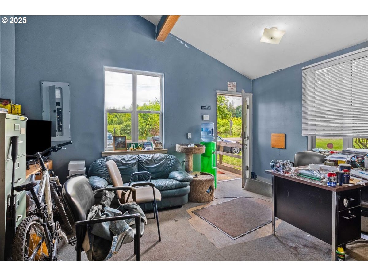 13780 S MACKSBURG RD, Molalla