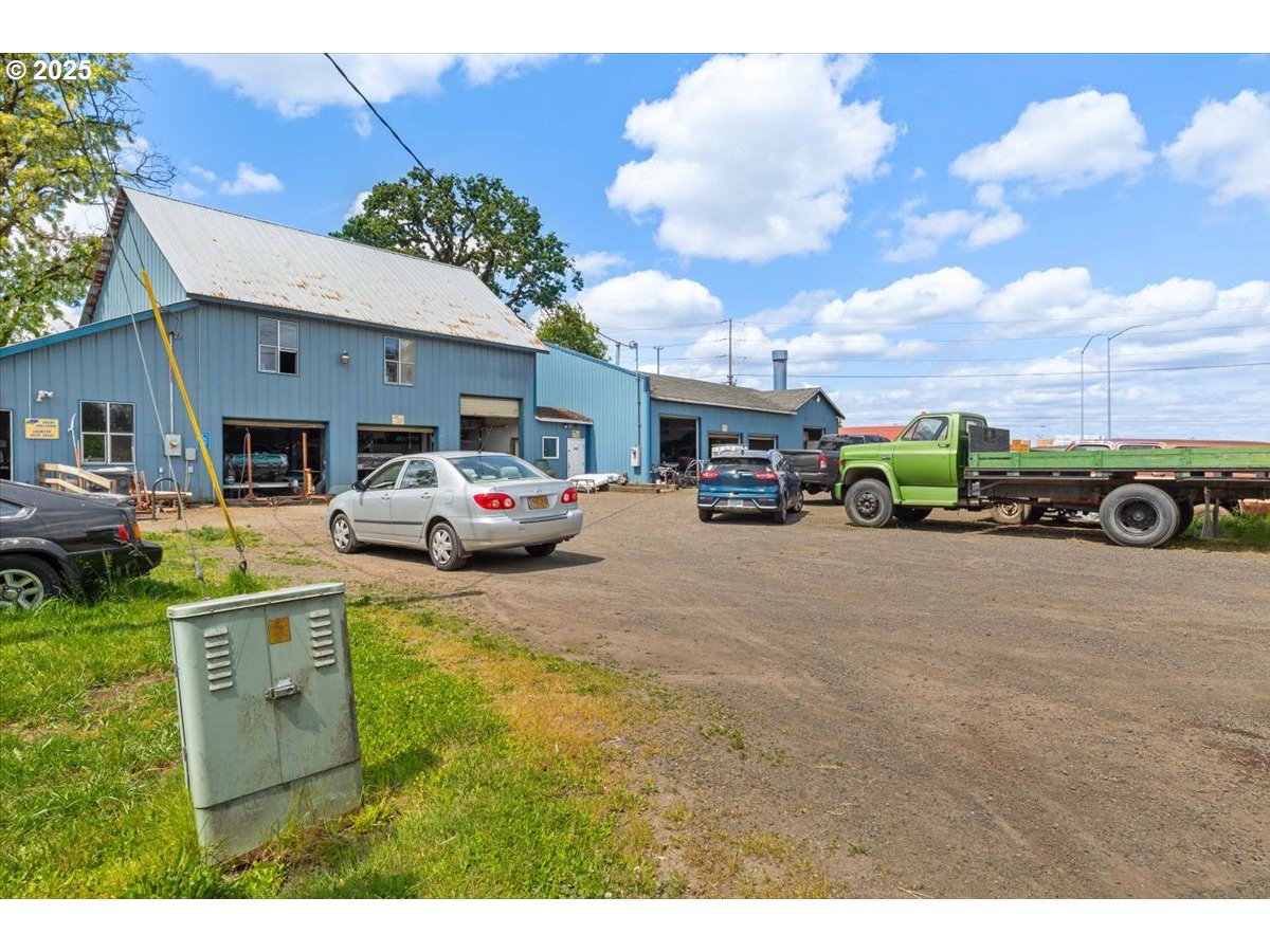 13780 S MACKSBURG RD, Molalla