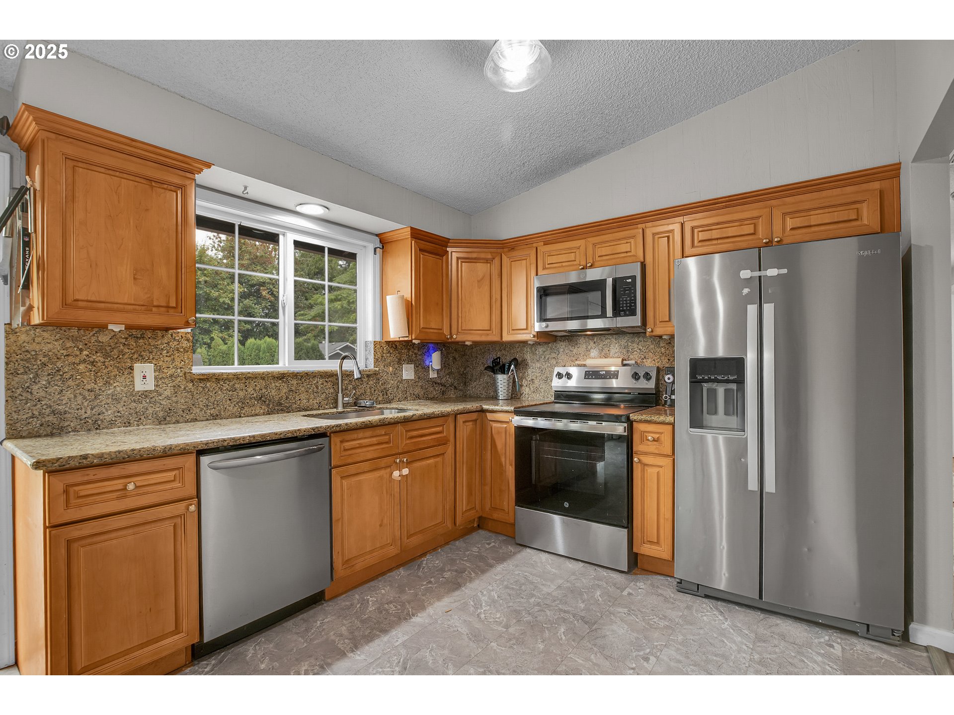 1897 SW BINFORD LAKE PKWY, Gresham