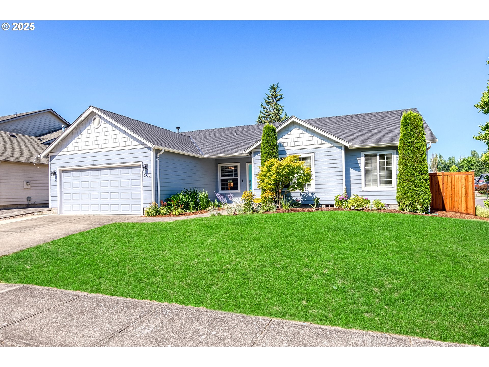 7933 KATHERINE ST NE