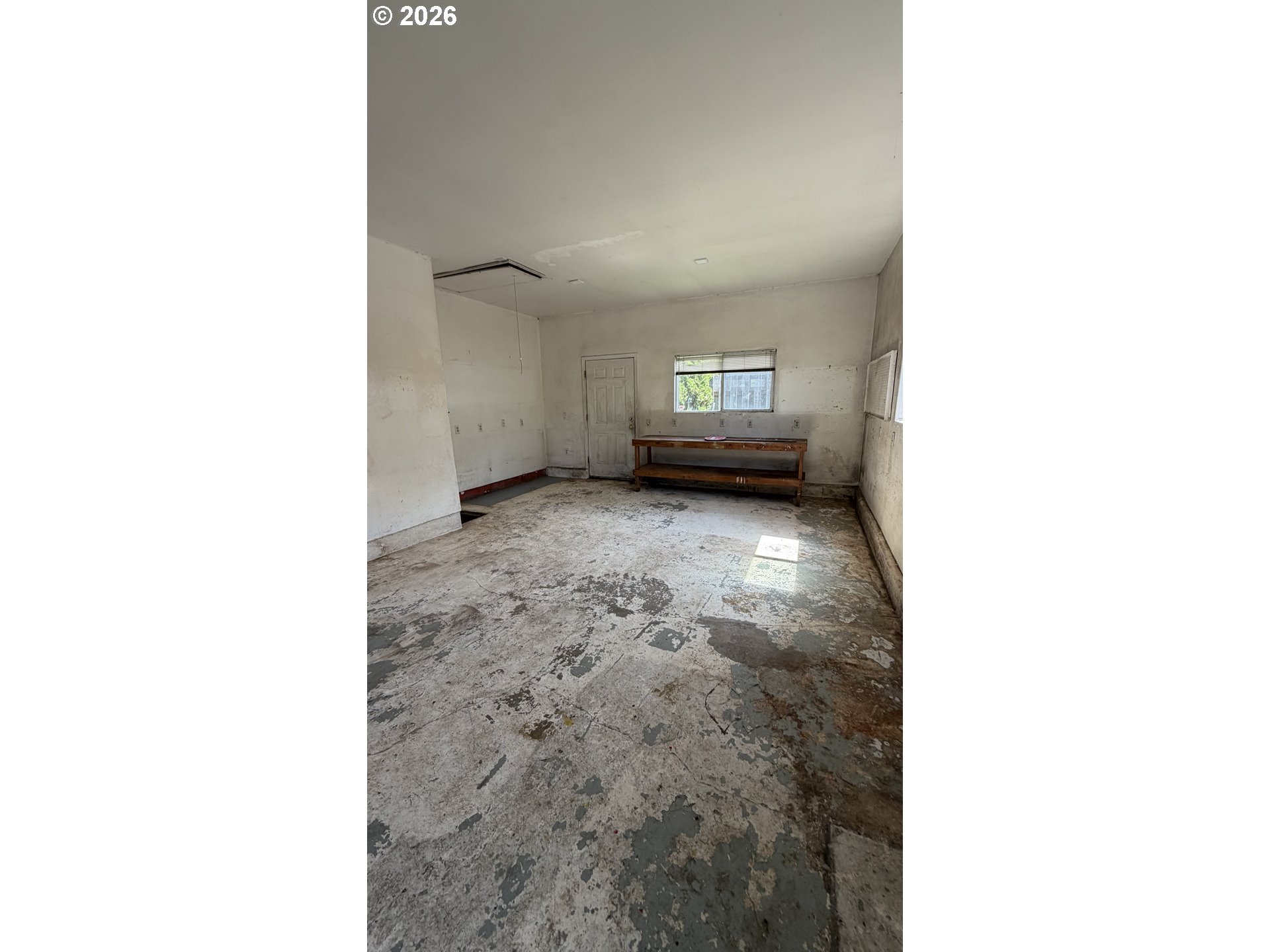1106 S RIVER ST