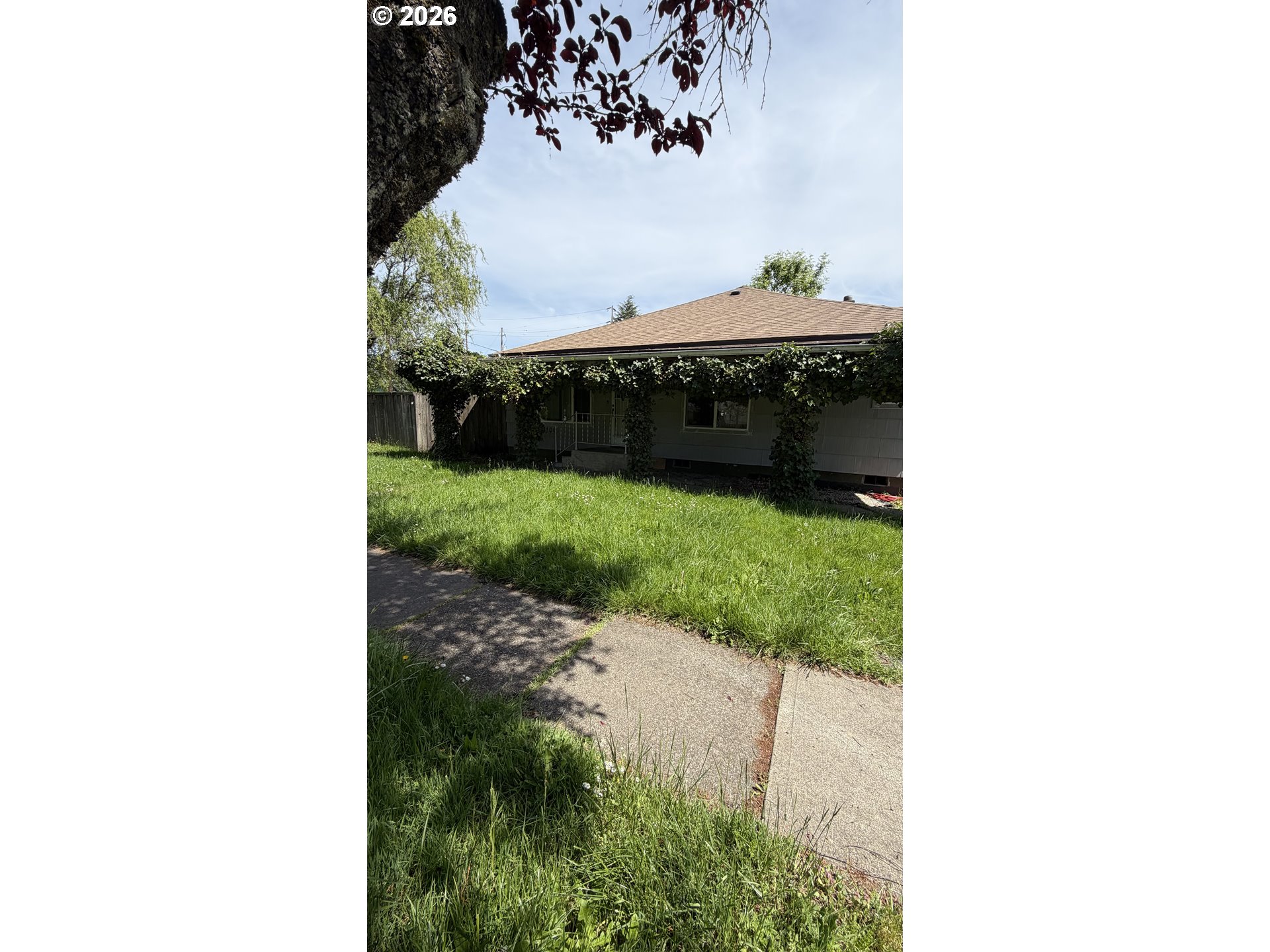 1106 S RIVER ST