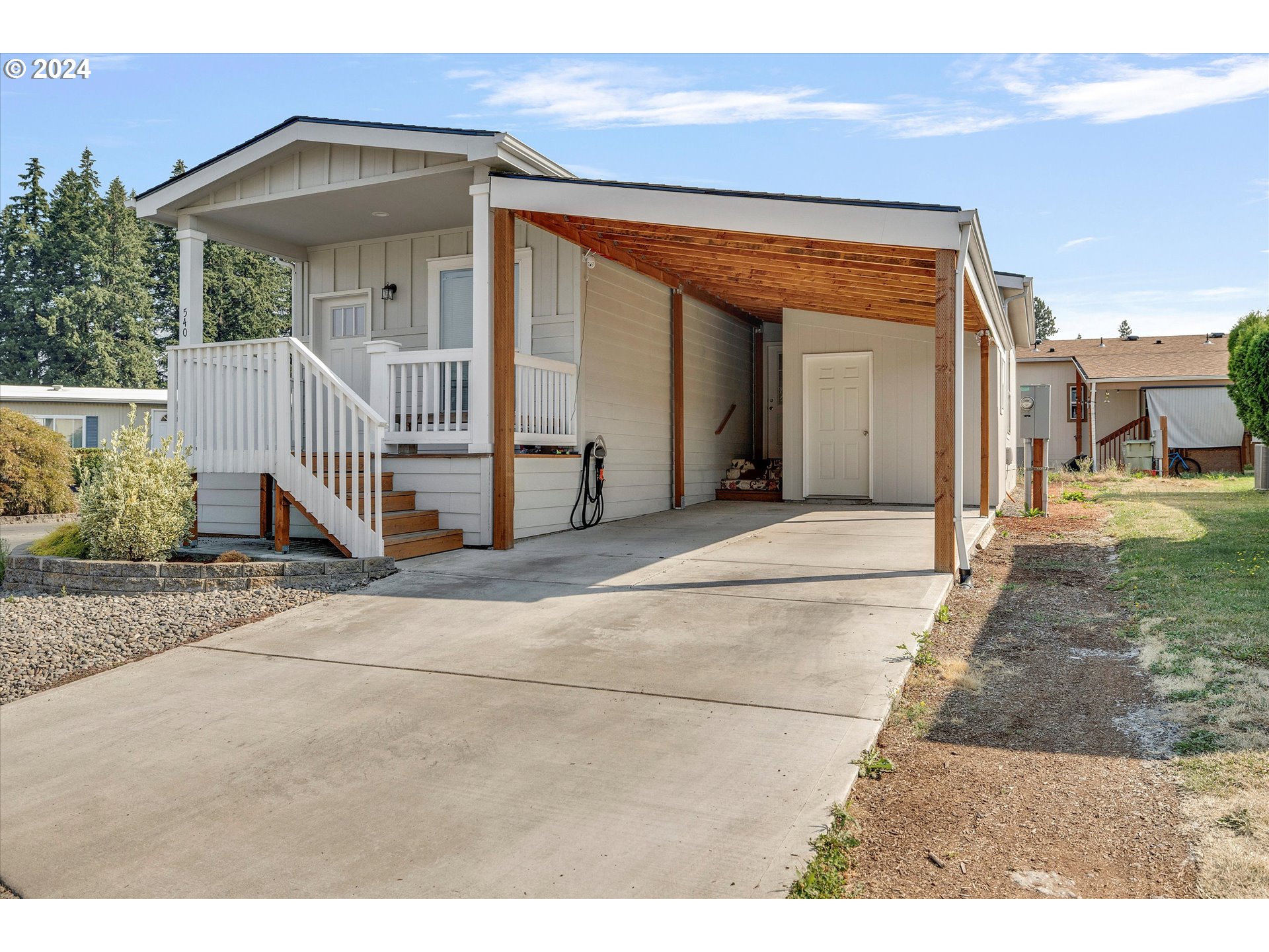 540 SW LIBERTY BELL DR