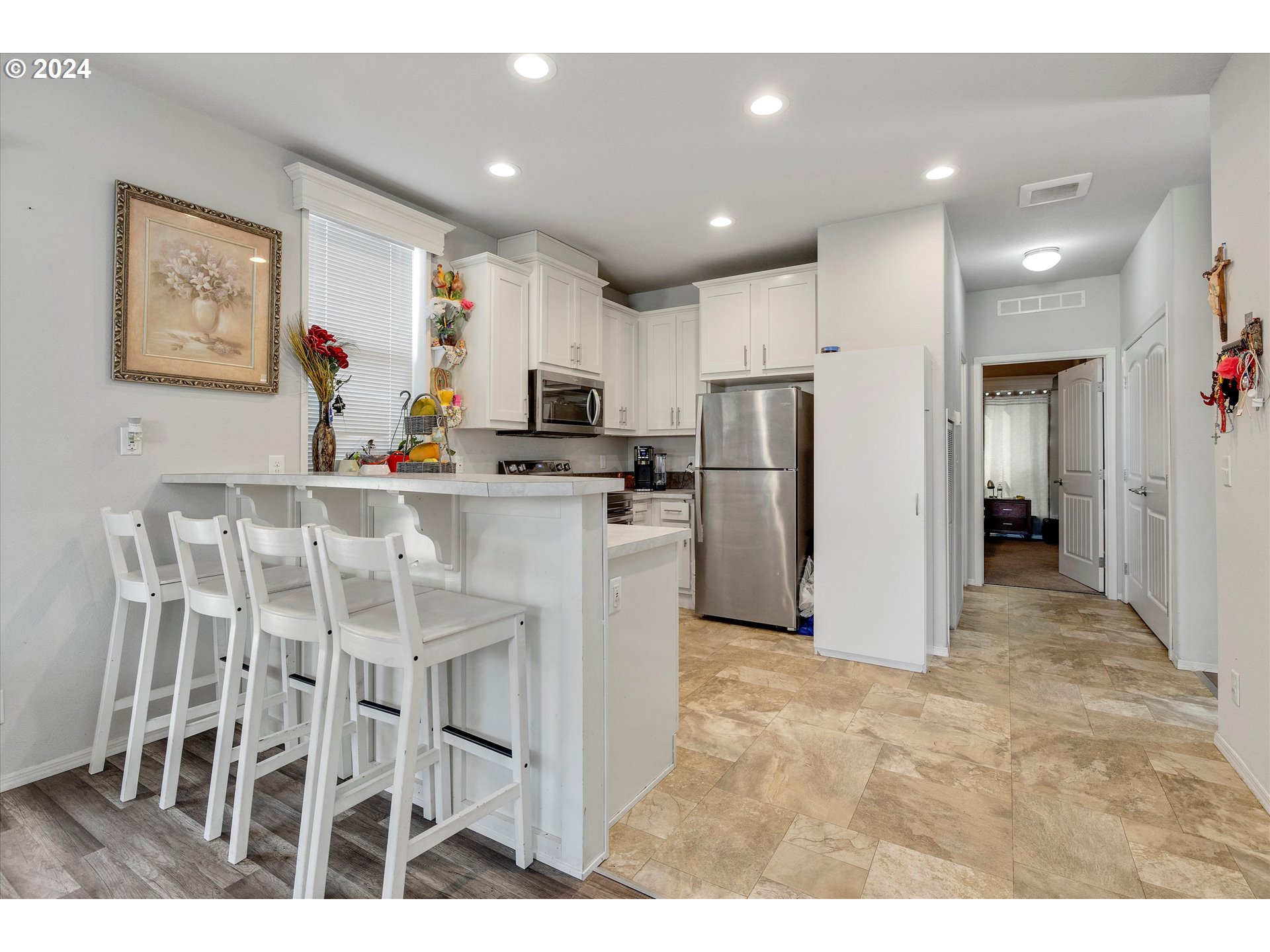 540 SW LIBERTY BELL DR