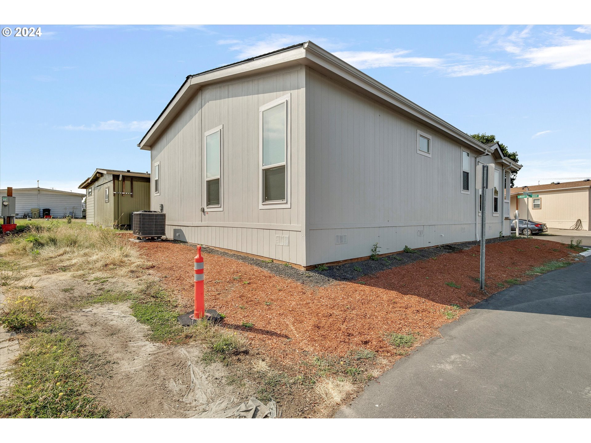 540 SW LIBERTY BELL DR