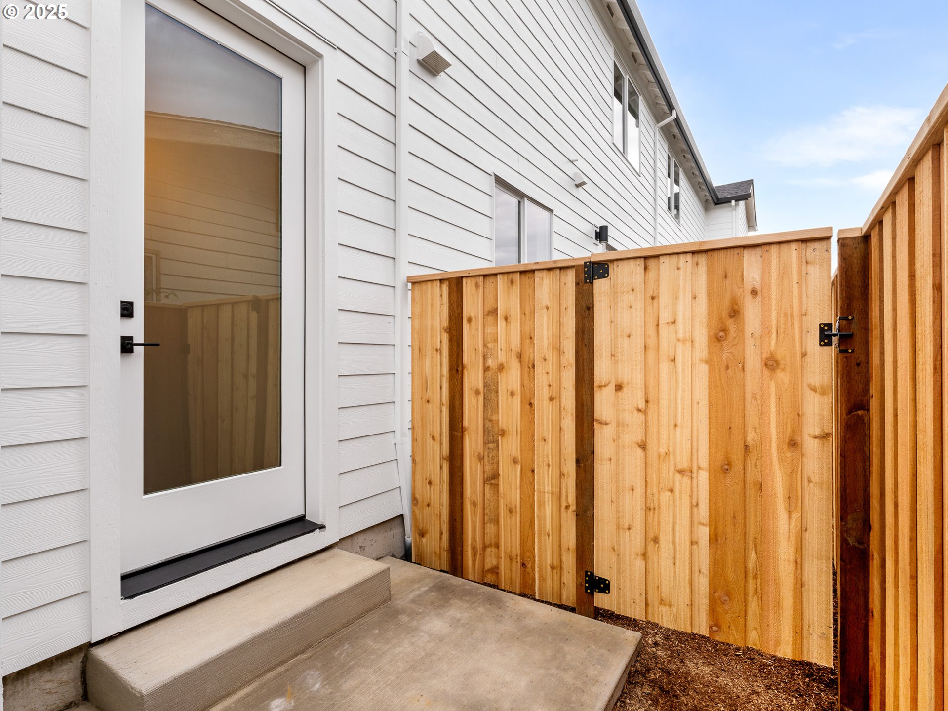 7385 N Mobile AVE, Portland