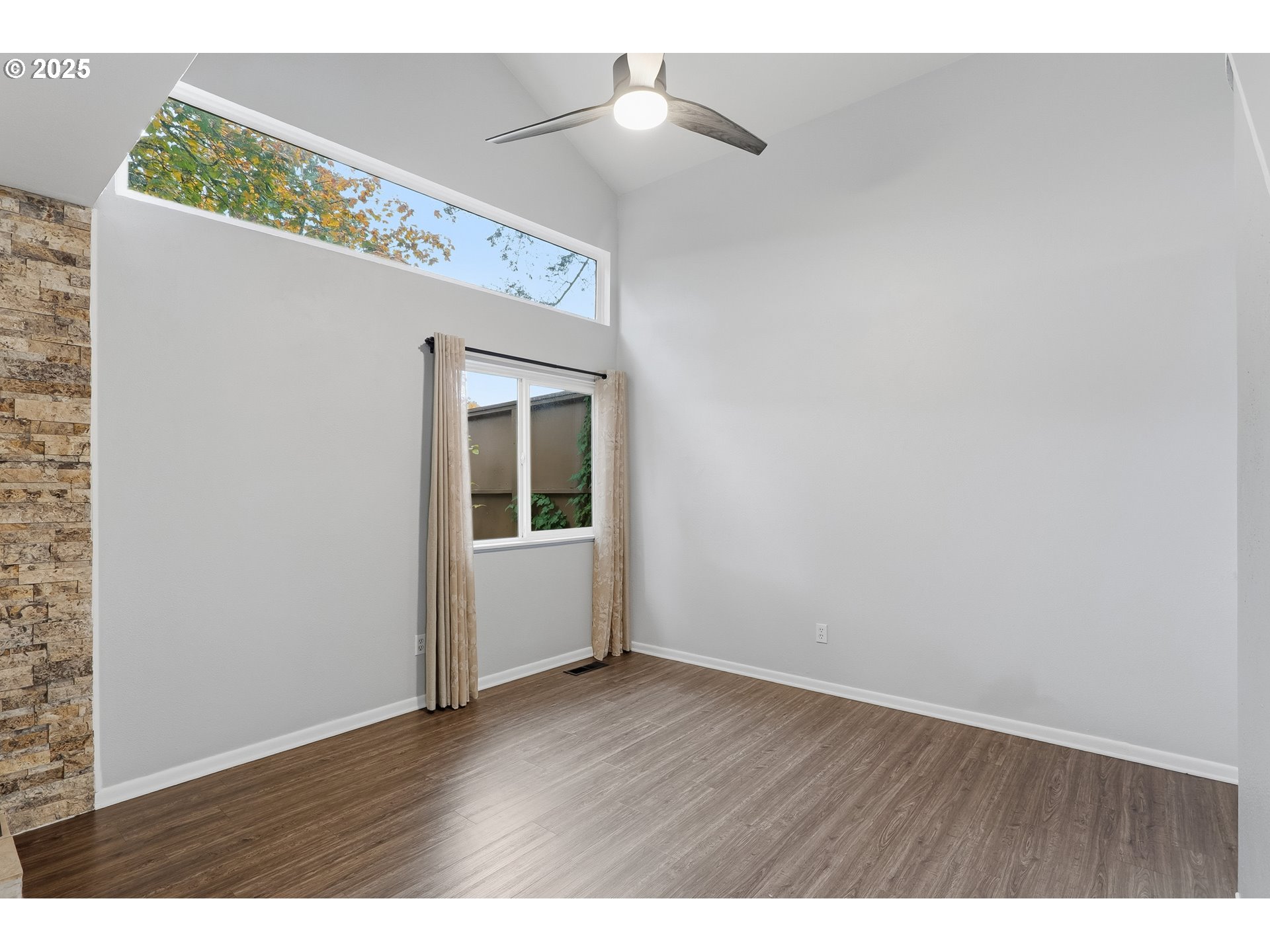 1551 NW TANASBROOK CT