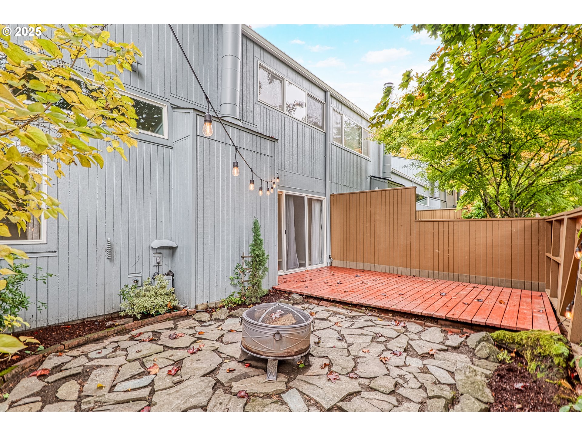 1551 NW TANASBROOK CT