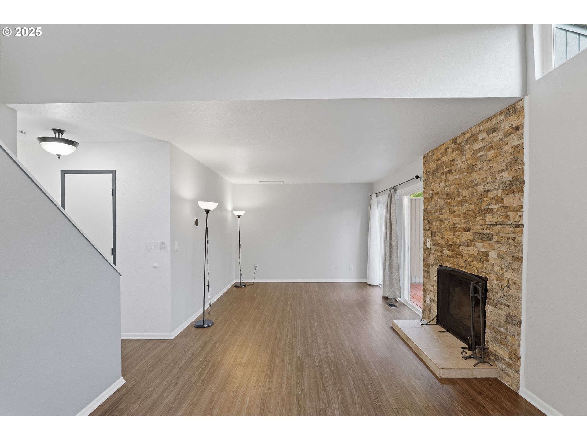 1551 NW TANASBROOK CT