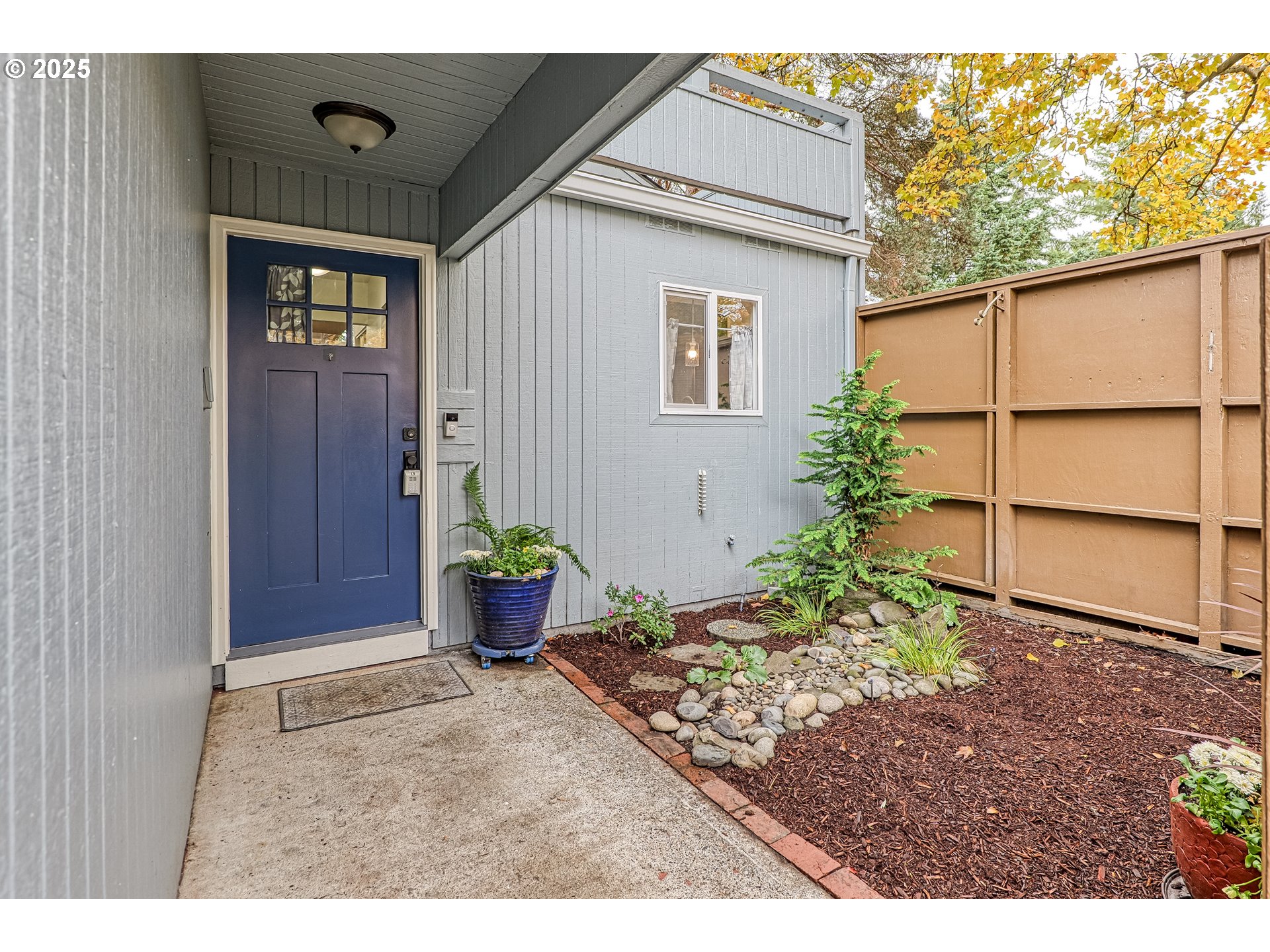 1551 NW TANASBROOK CT