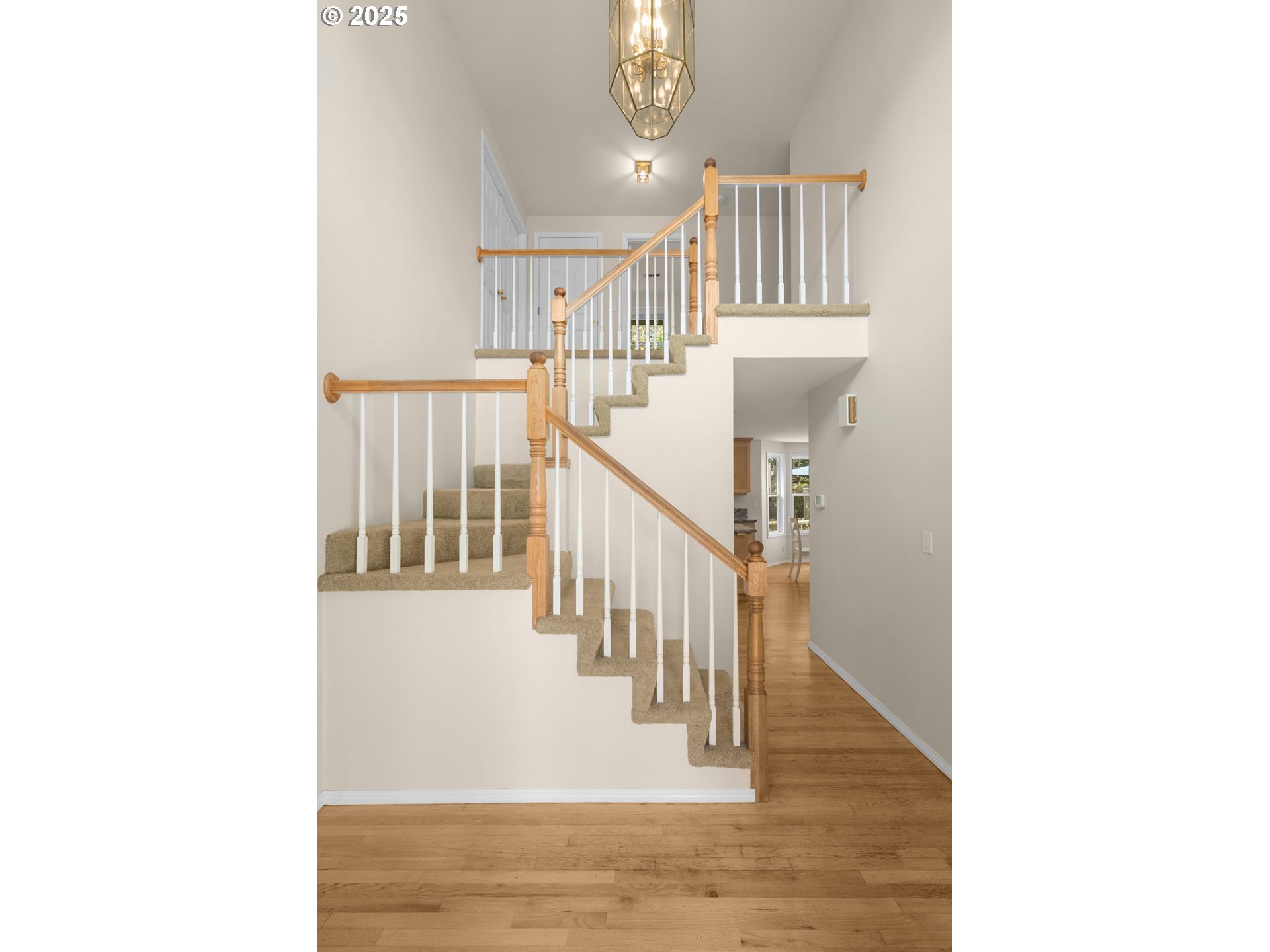 5105 SW GREENWOOD CIR