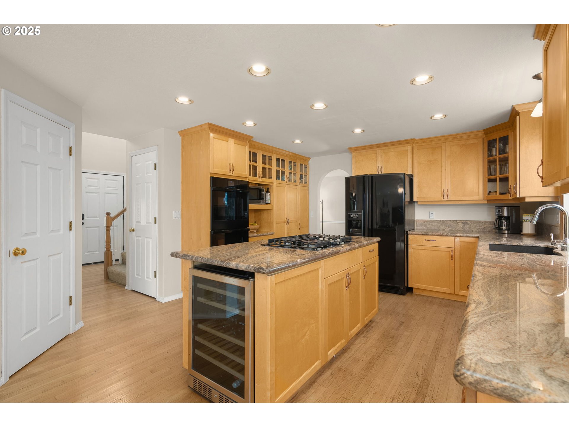 5105 SW GREENWOOD CIR