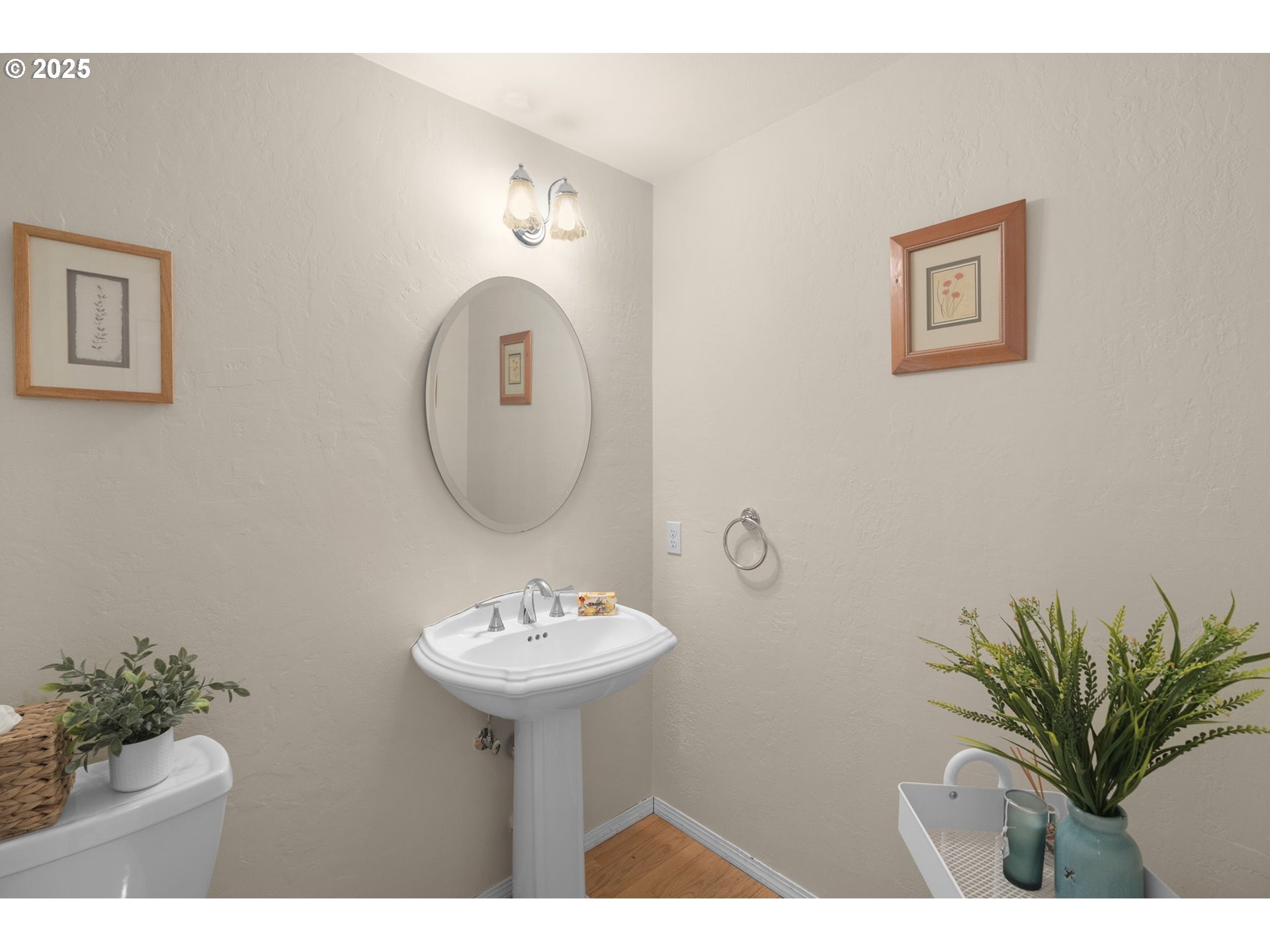 5105 SW GREENWOOD CIR