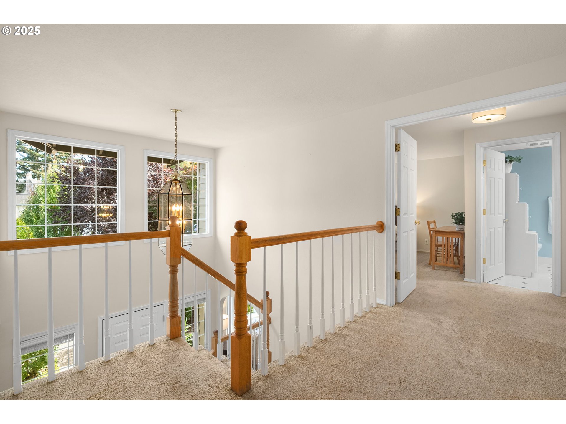 5105 SW GREENWOOD CIR