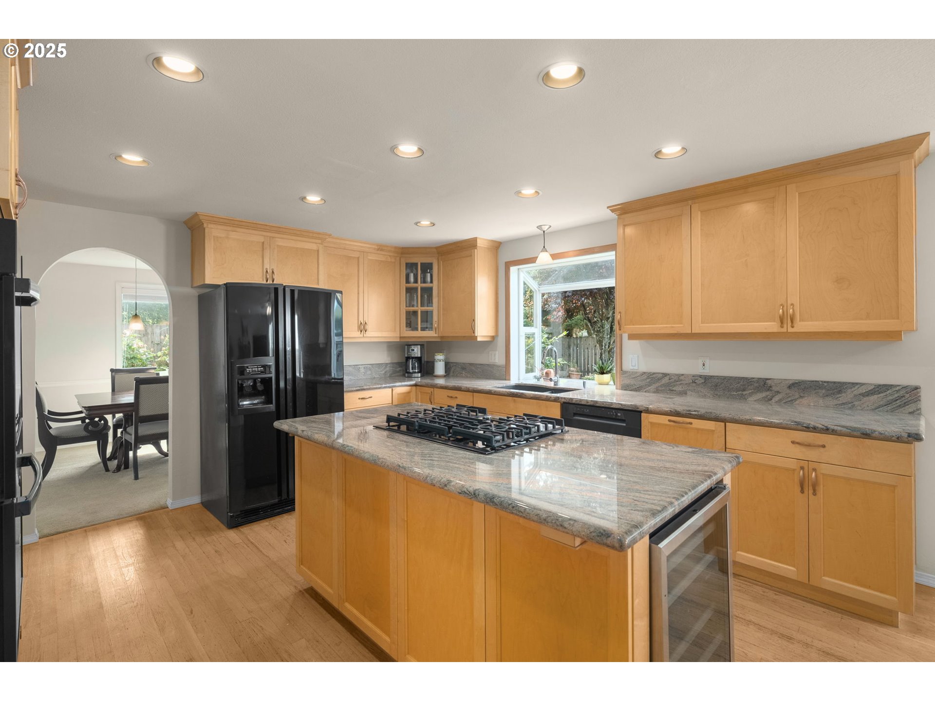 5105 SW GREENWOOD CIR