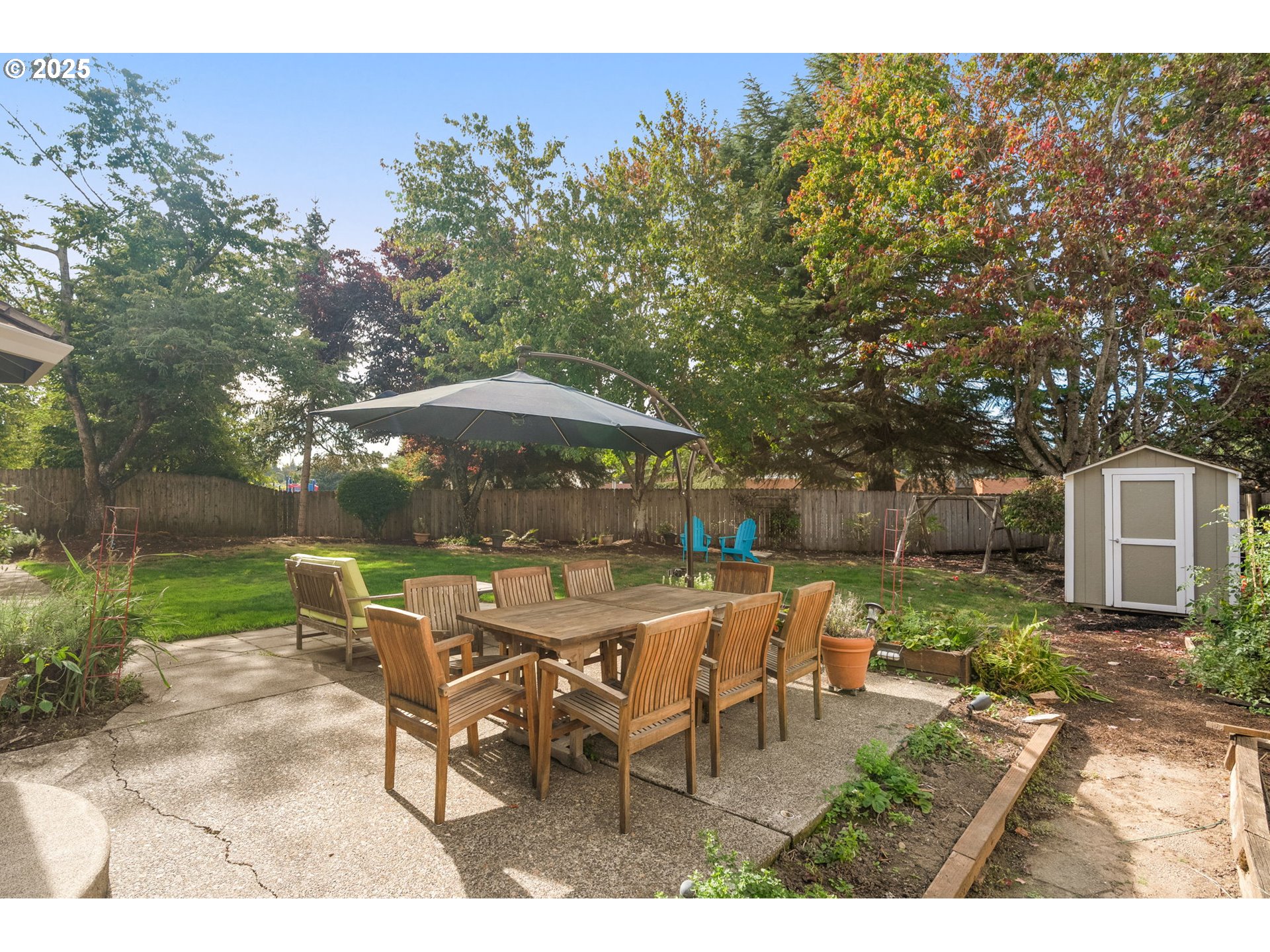 5105 SW GREENWOOD CIR